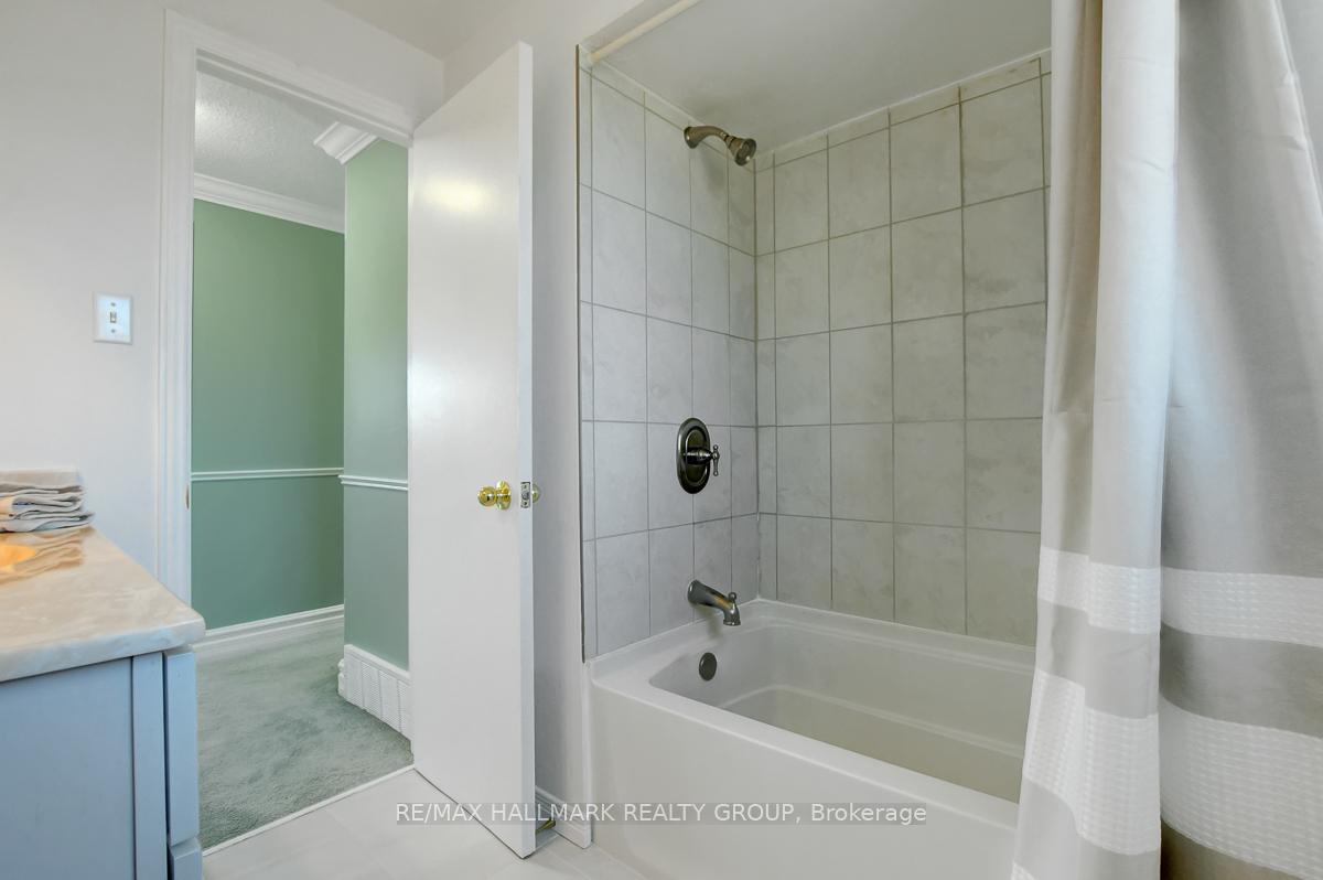 Photo 32 of 11 Wedgewood Crescent, Ottawa, Blackburn Hamlet — HOMEH