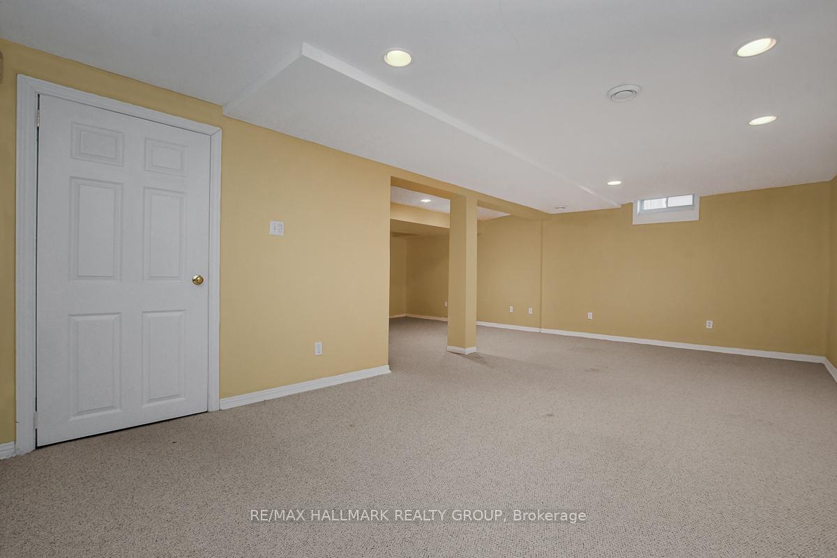 Photo 33 of 11 Wedgewood Crescent, Ottawa, Blackburn Hamlet — HOMEH