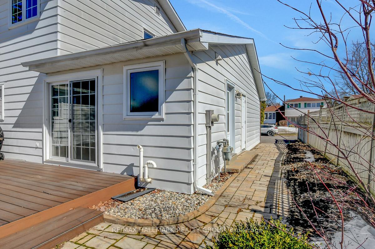 Photo 37 of 11 Wedgewood Crescent, Ottawa, Blackburn Hamlet — HOMEH