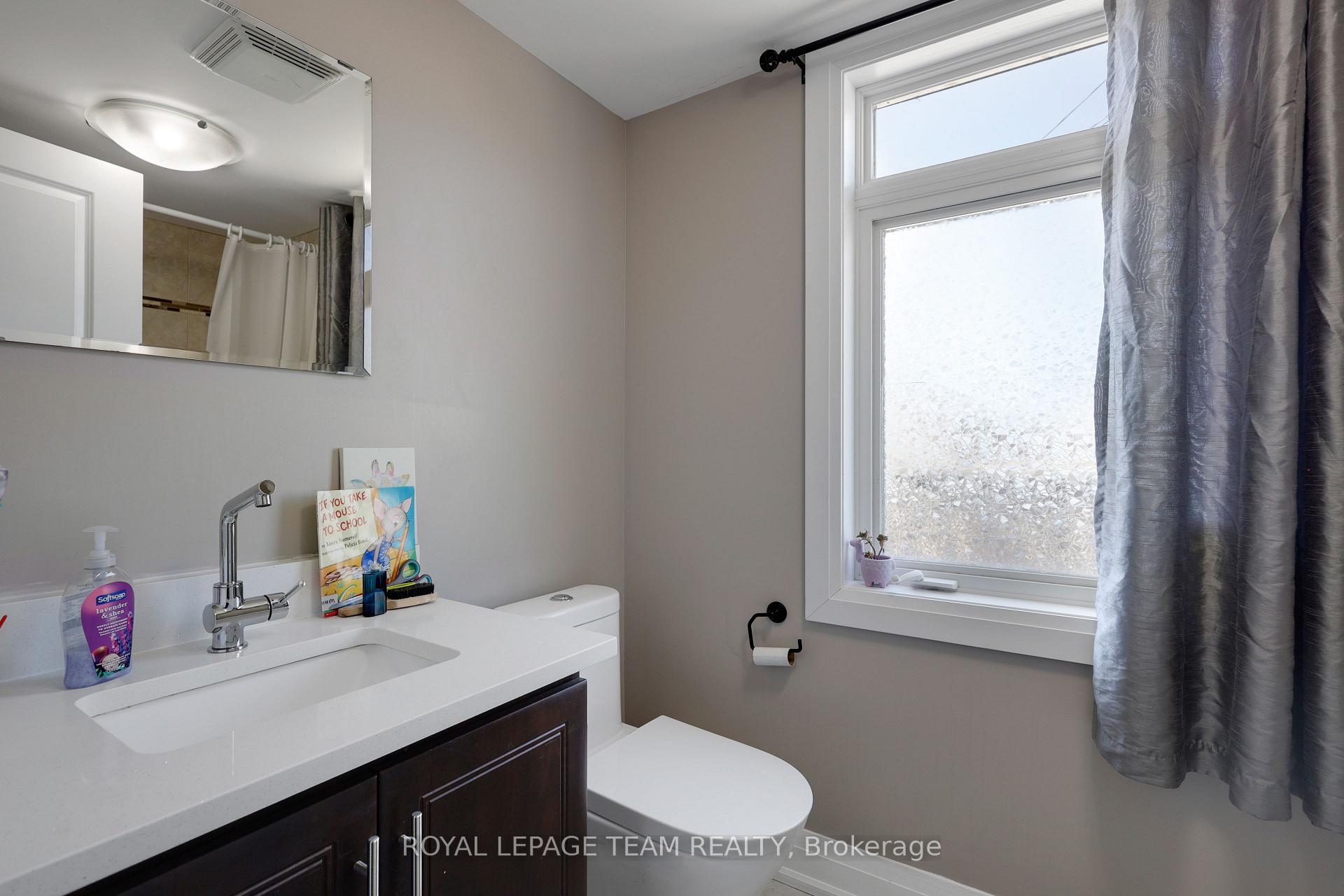 Photo 8 of 1129 Rockingham Avenue, Ottawa, Billings Bridge — HOMEH