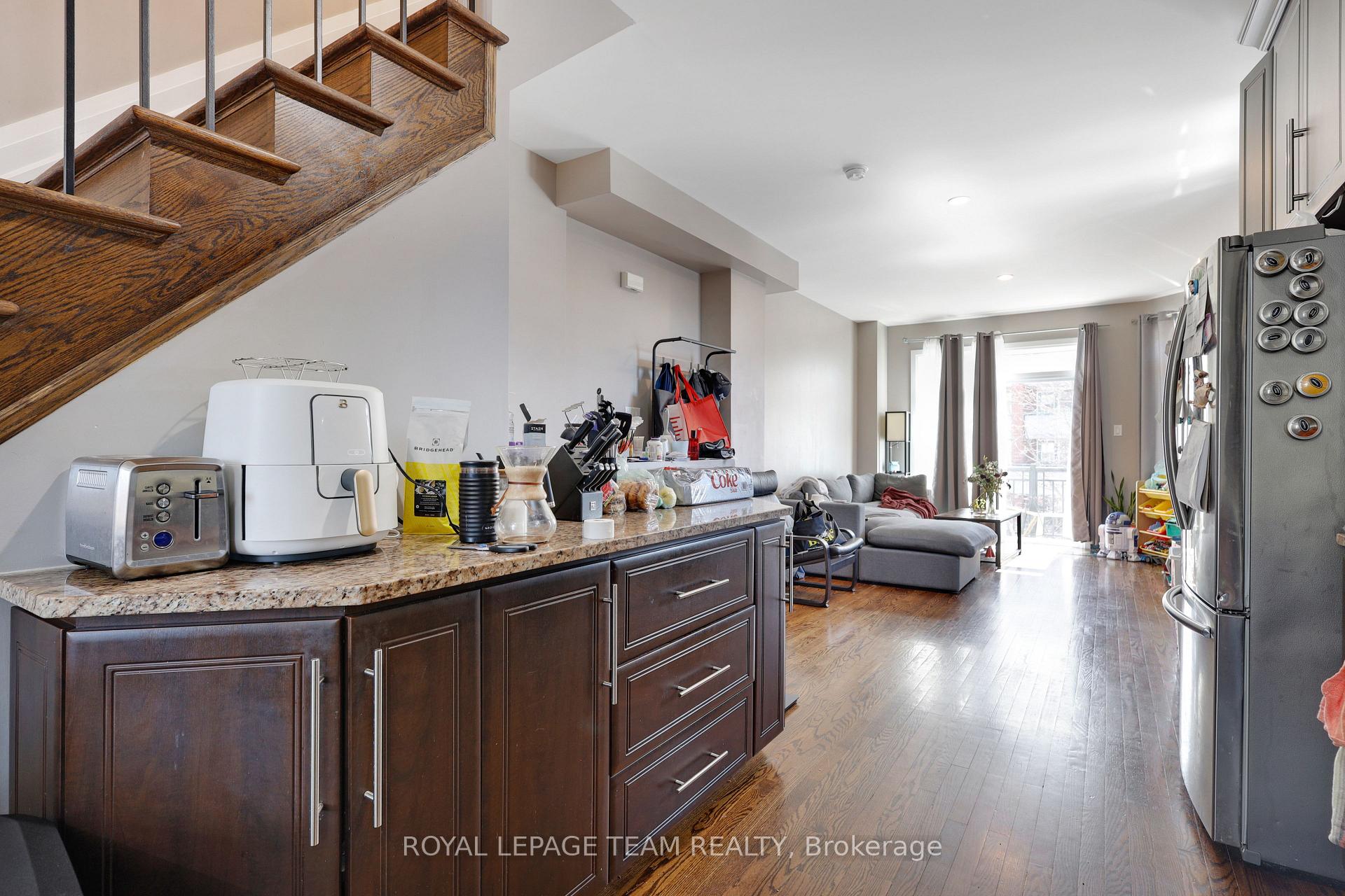 Photo 15 of 1129 Rockingham Avenue, Ottawa, Billings Bridge — HOMEH