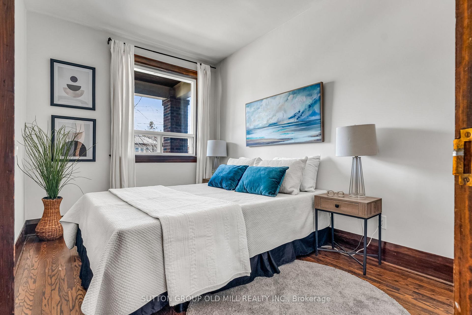 Photo 22 of 41 Fourth Street, Etobicoke, New Toronto — HOMEH