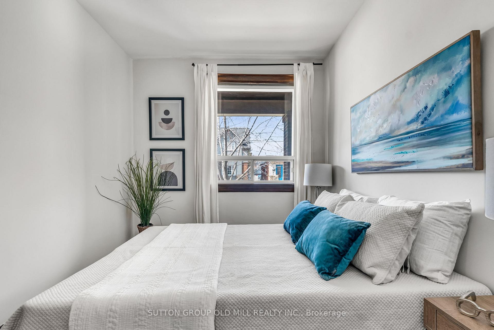 Photo 23 of 41 Fourth Street, Etobicoke, New Toronto — HOMEH