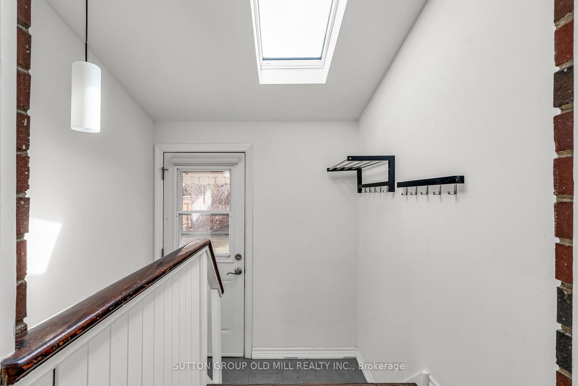 Photo 25 of 41 Fourth Street, Etobicoke, New Toronto — HOMEH