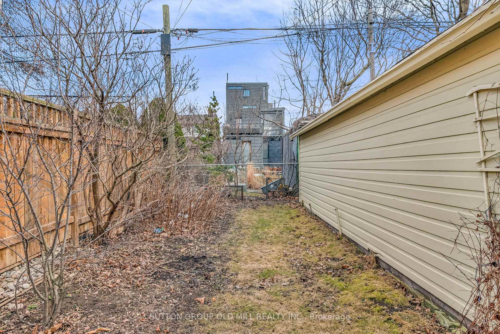 Photo 43 of 41 Fourth Street, Etobicoke, New Toronto — HOMEH