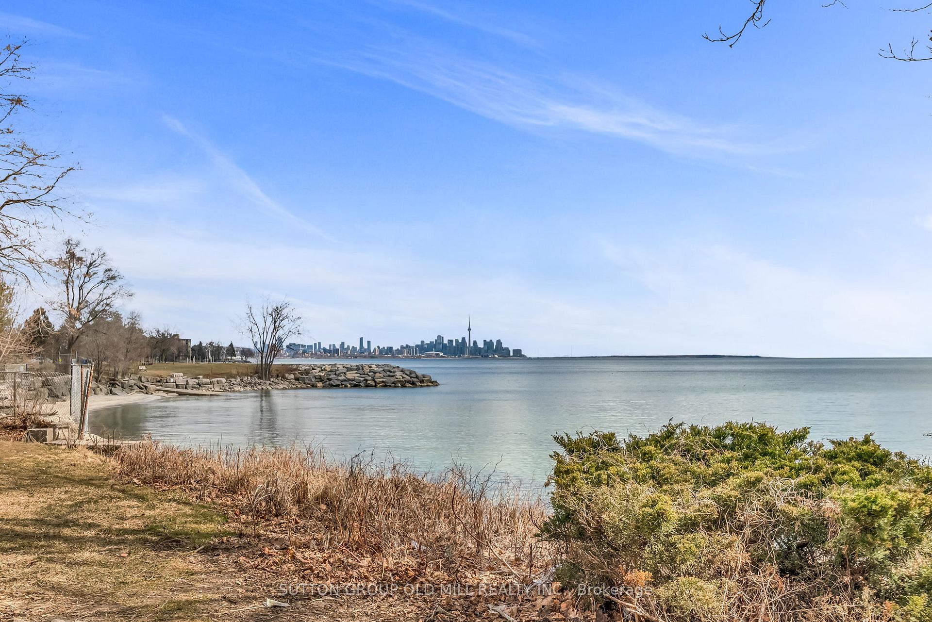 Photo 49 of 41 Fourth Street, Etobicoke, New Toronto — HOMEH