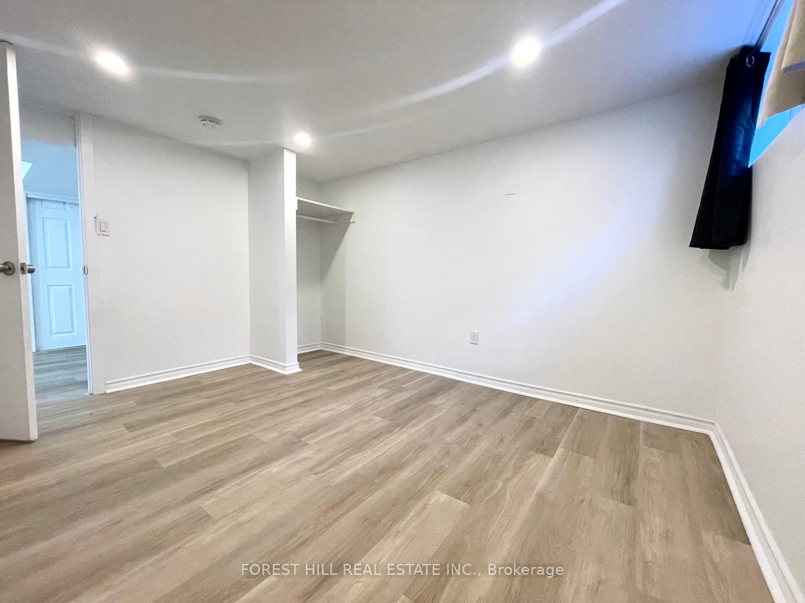 Photo 8 of 587 Horner Avenue, Etobicoke, Alderwood — HOMEH