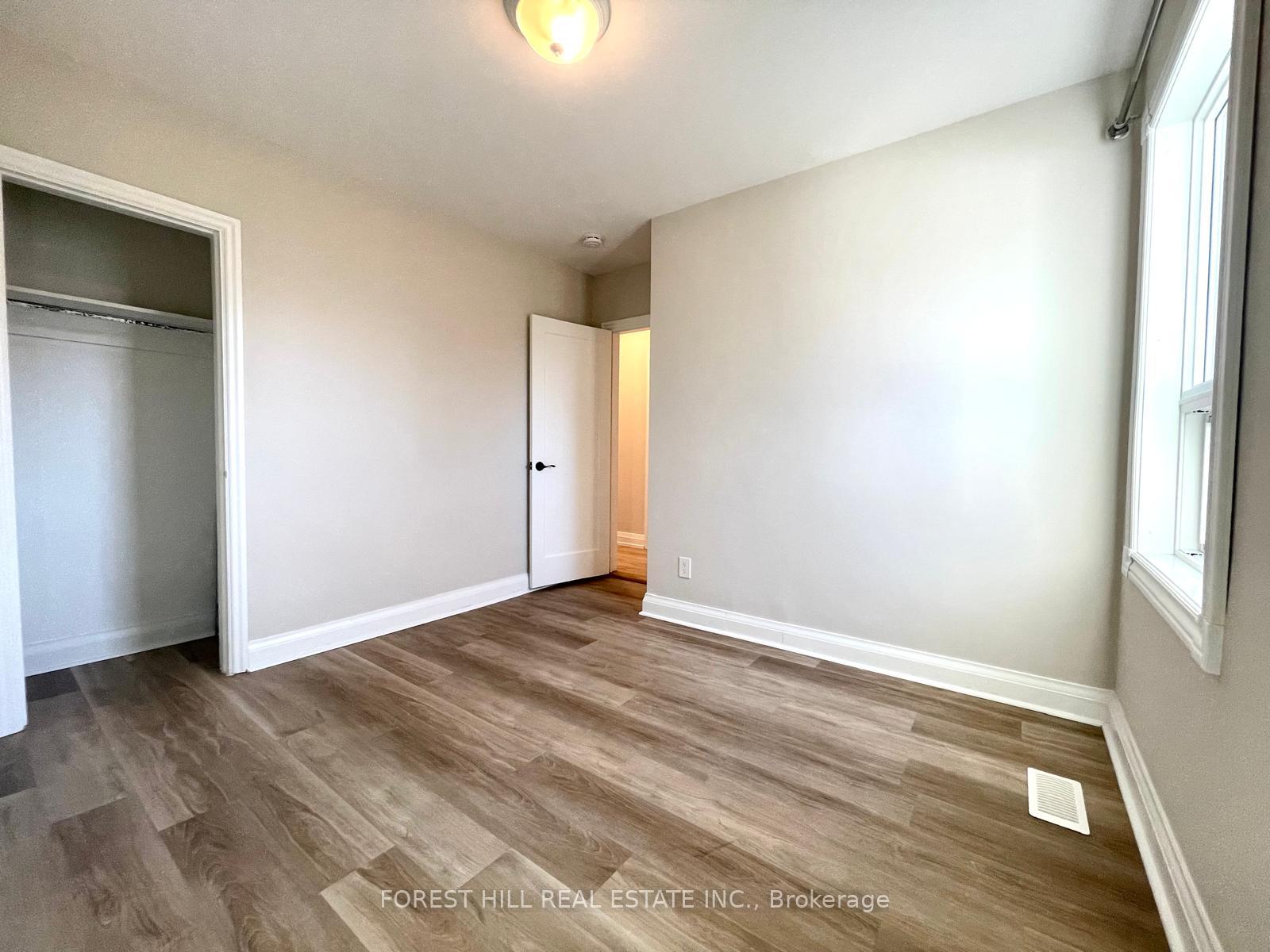 Photo 11 of 587 Horner Avenue, Etobicoke, Alderwood — HOMEH