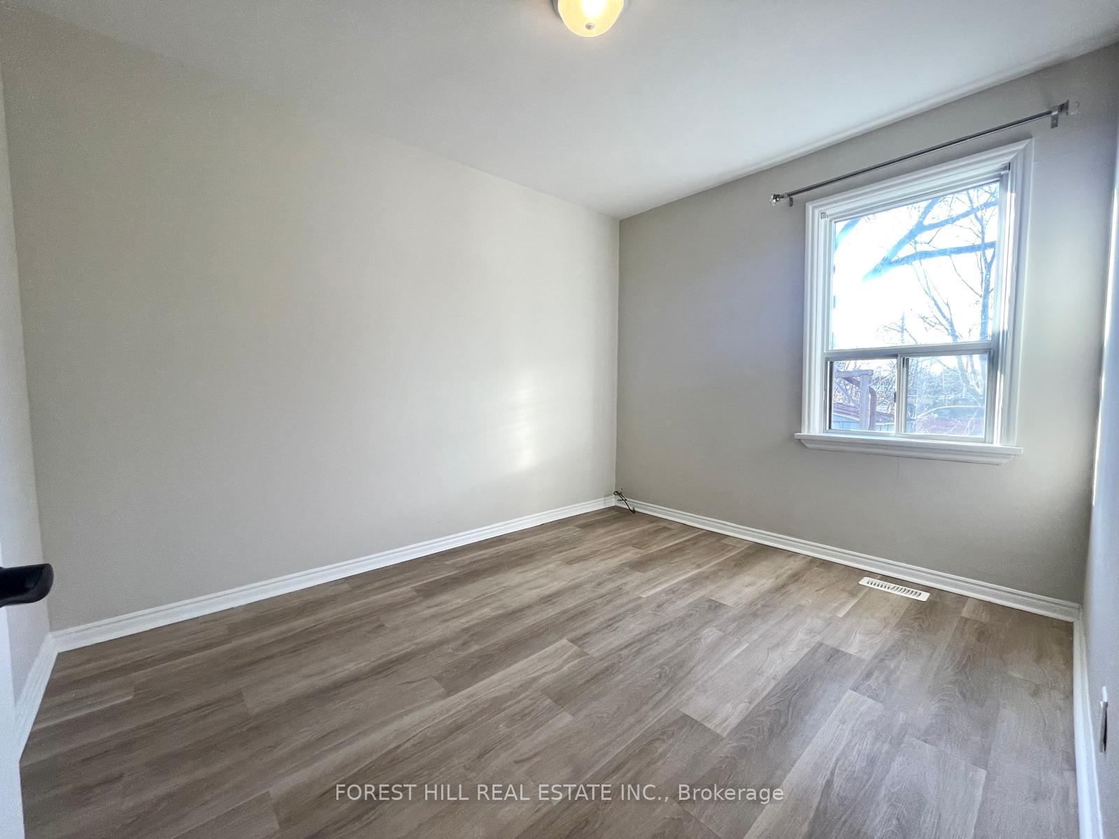 Photo 17 of 587 Horner Avenue, Etobicoke, Alderwood — HOMEH