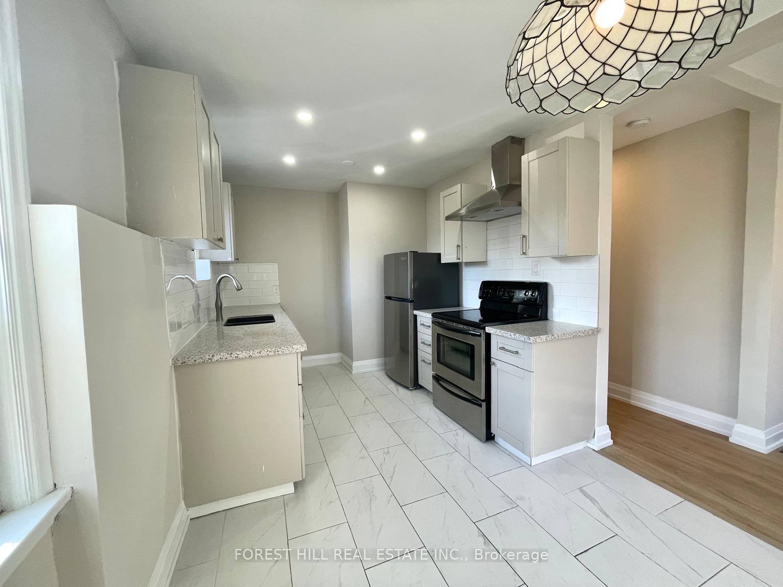 Photo 25 of 587 Horner Avenue, Etobicoke, Alderwood — HOMEH