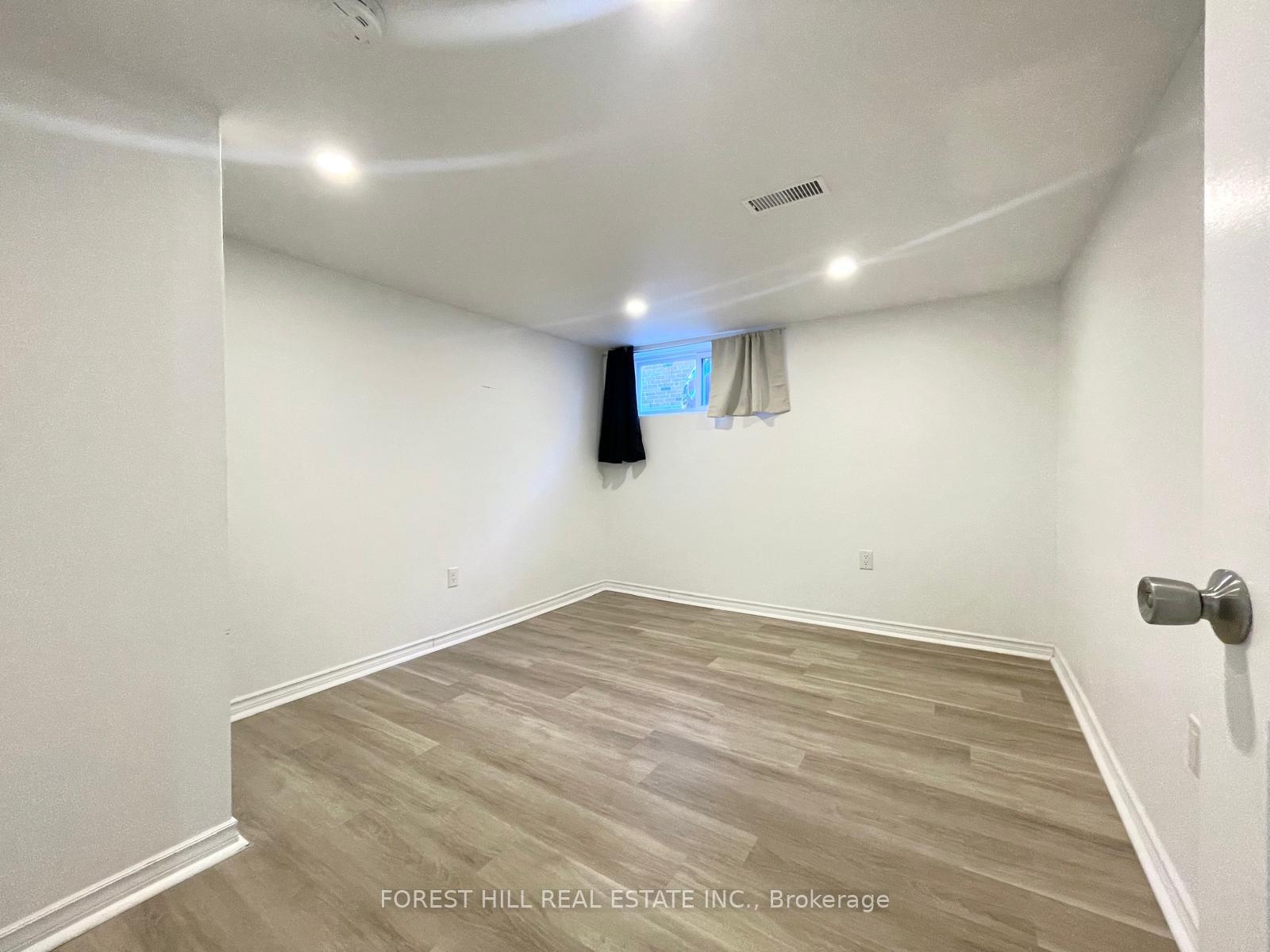 Photo 26 of 587 Horner Avenue, Etobicoke, Alderwood — HOMEH