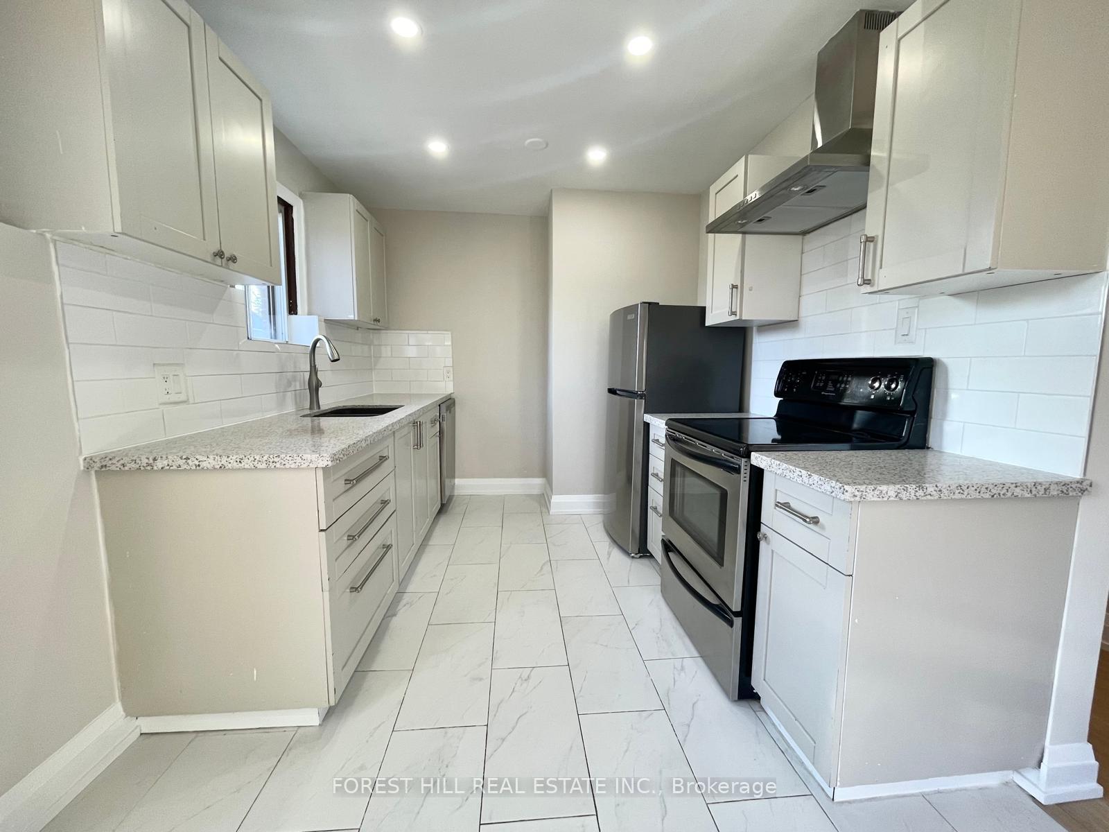 Photo 27 of 587 Horner Avenue, Etobicoke, Alderwood — HOMEH
