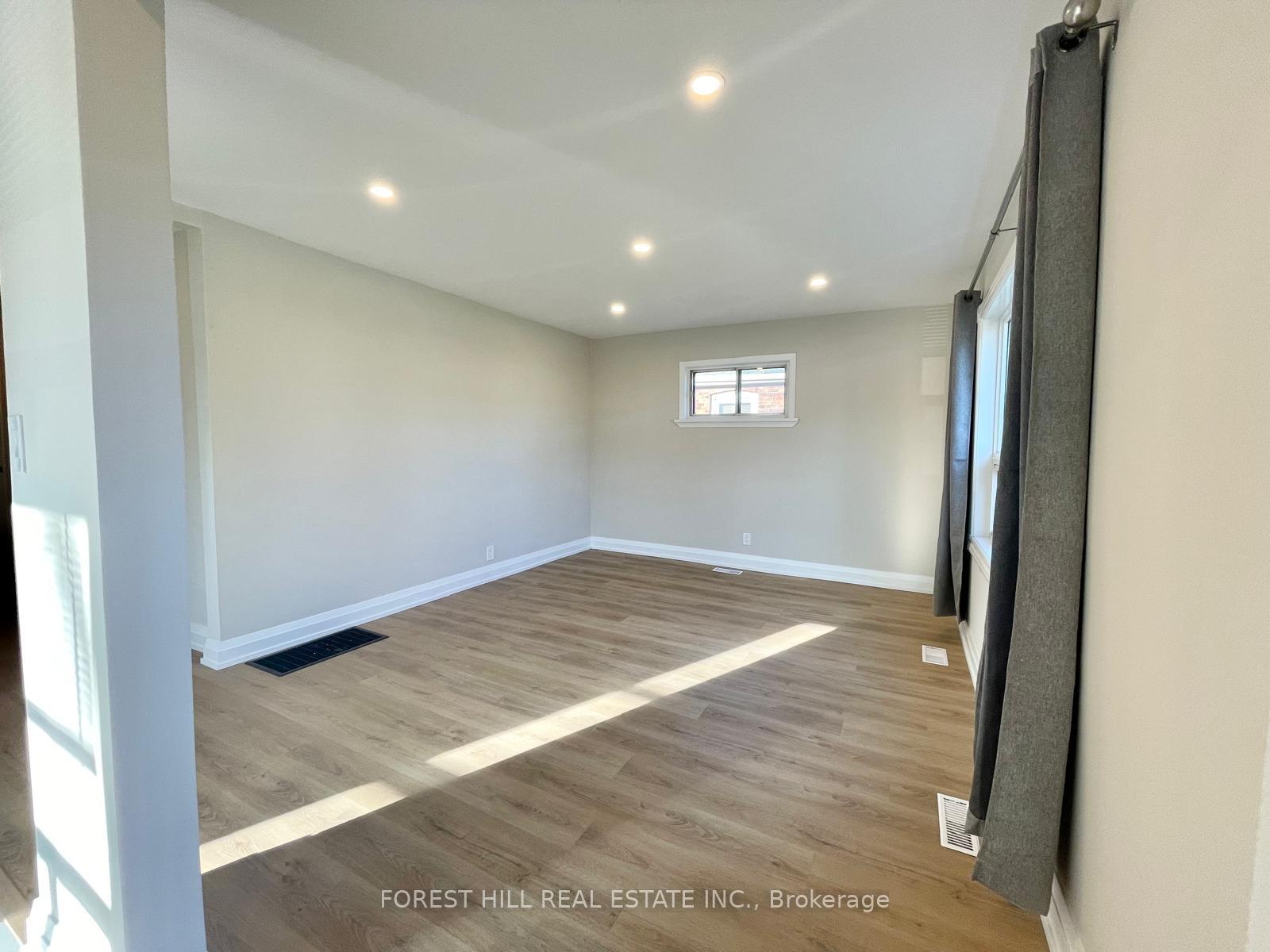 Photo 29 of 587 Horner Avenue, Etobicoke, Alderwood — HOMEH