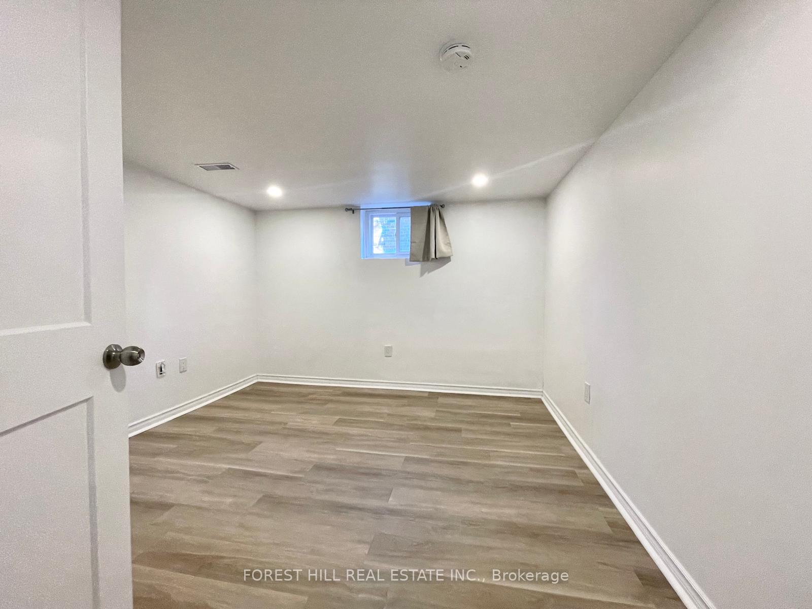 Photo 30 of 587 Horner Avenue, Etobicoke, Alderwood — HOMEH