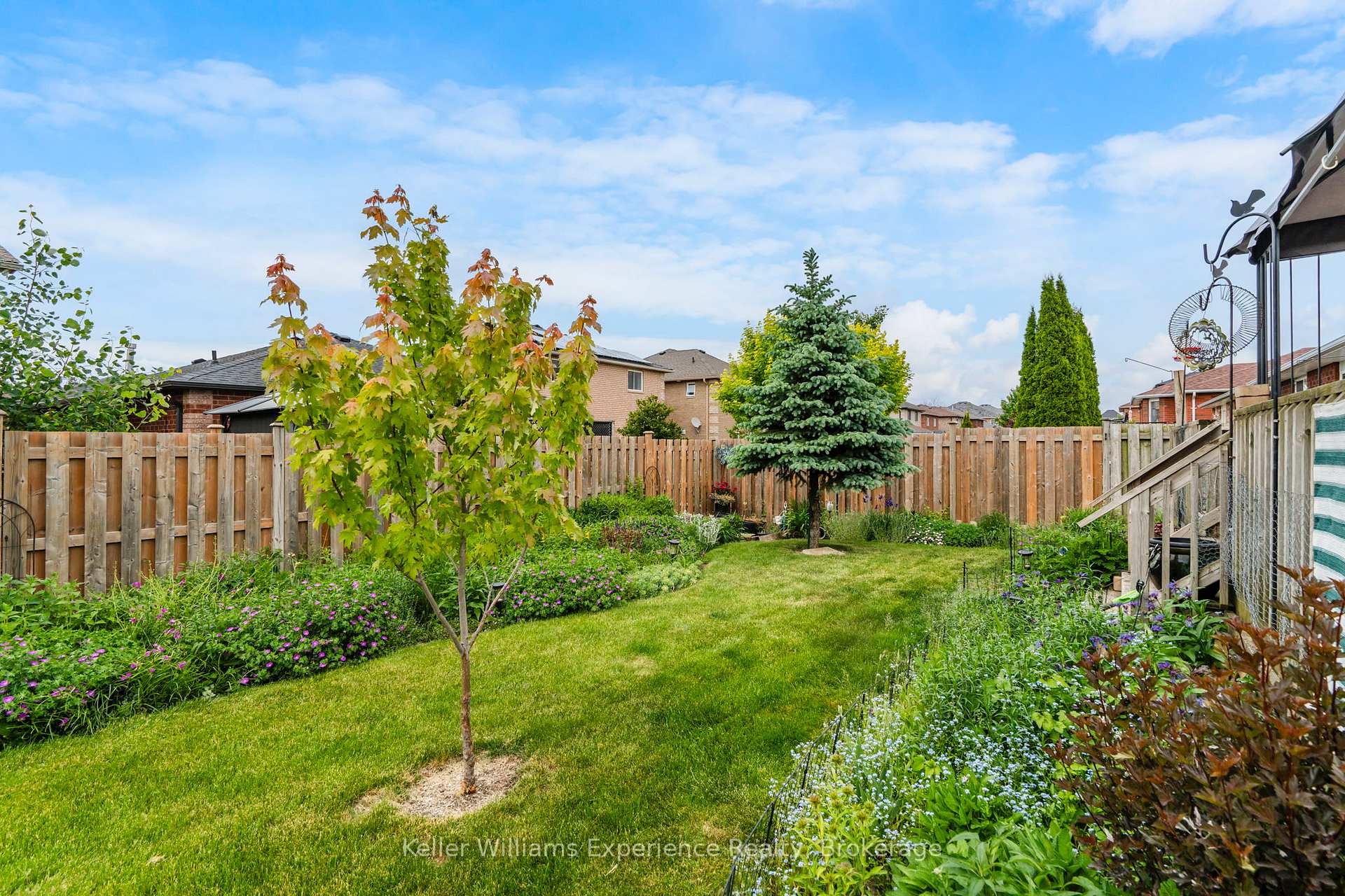 Photo 15 of 79 Sun King Crescent, Barrie, Innis-Shore — HOMEH