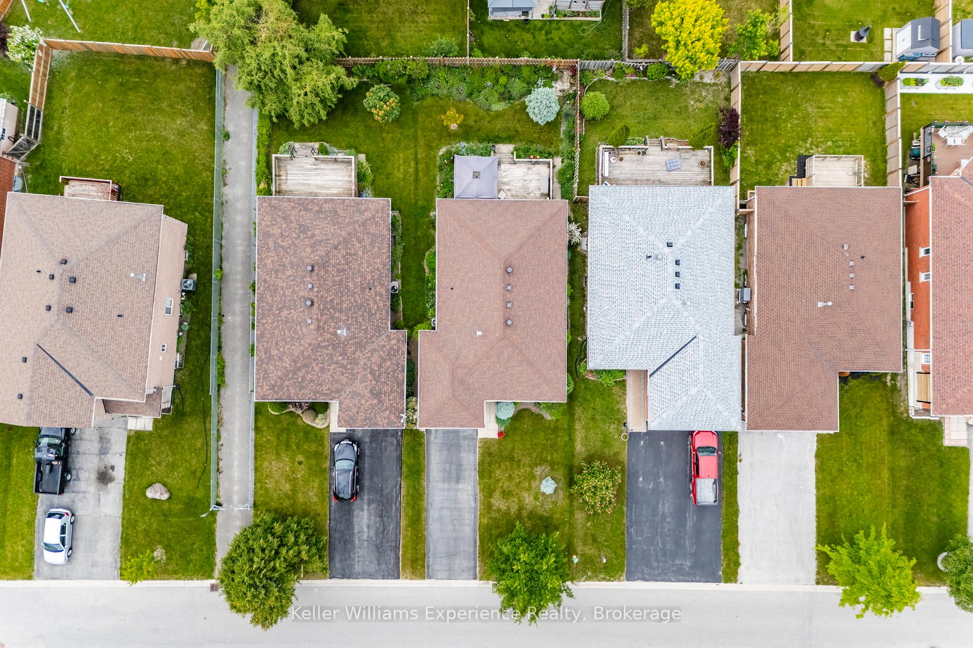 Photo 20 of 79 Sun King Crescent, Barrie, Innis-Shore — HOMEH