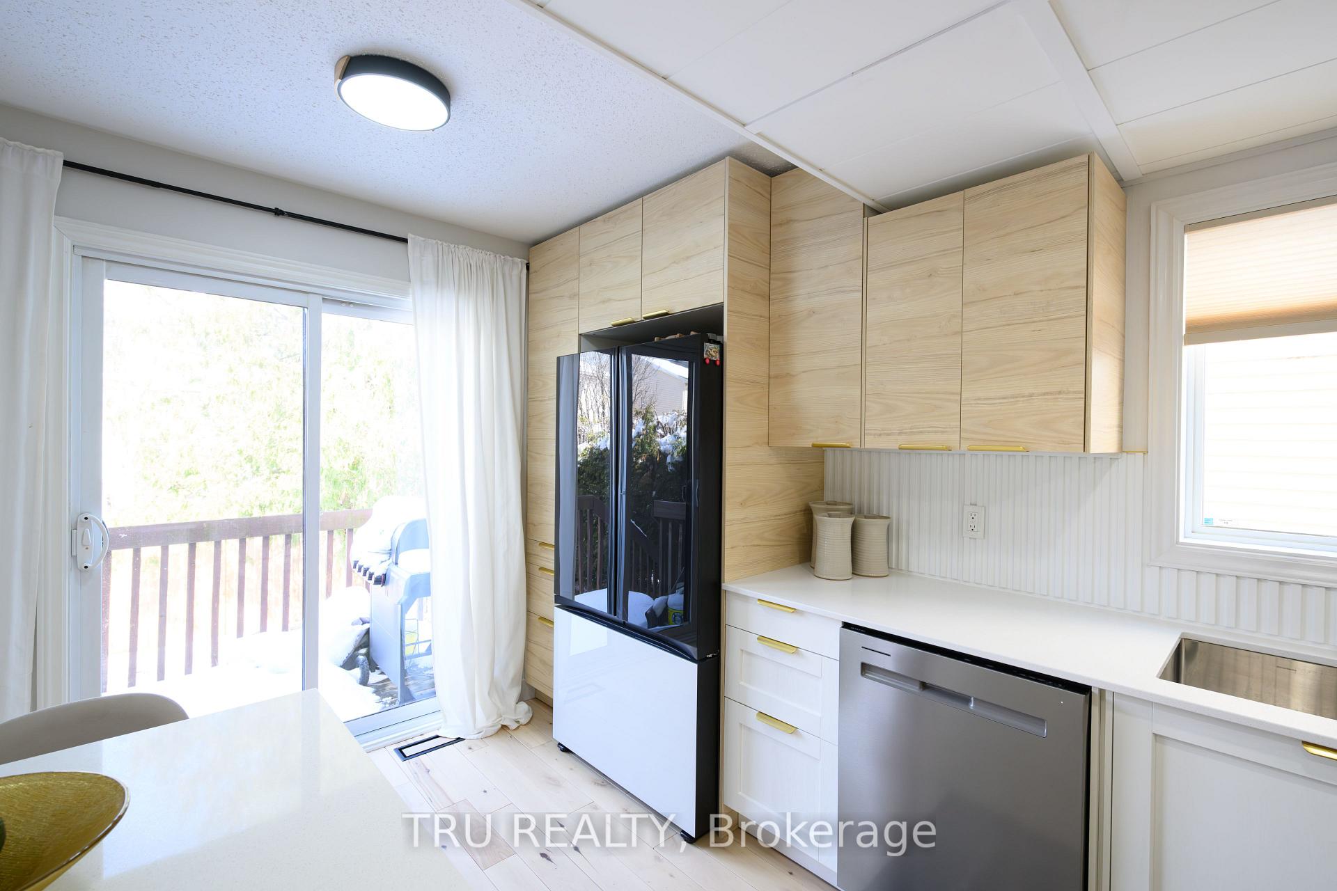 Photo 15 of 49 Florizel Avenue, Ottawa, Westcliffe Estates — HOMEH