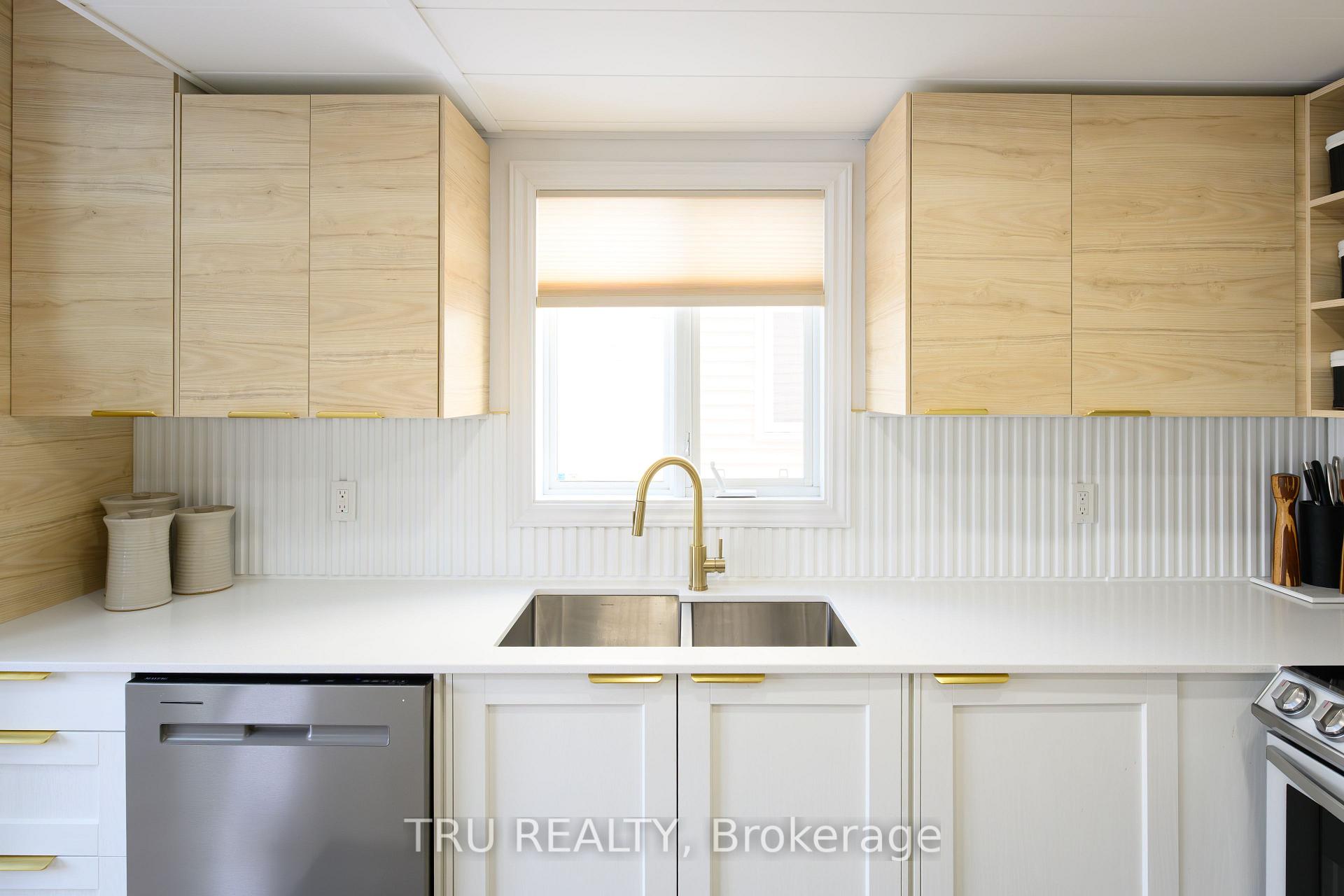 Photo 14 of 49 Florizel Avenue, Ottawa, Westcliffe Estates — HOMEH