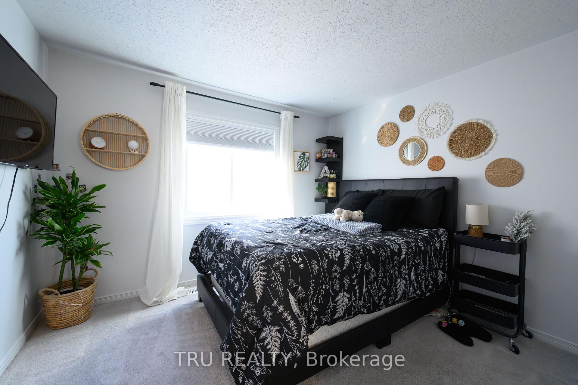 Photo 23 of 49 Florizel Avenue, Ottawa, Westcliffe Estates — HOMEH