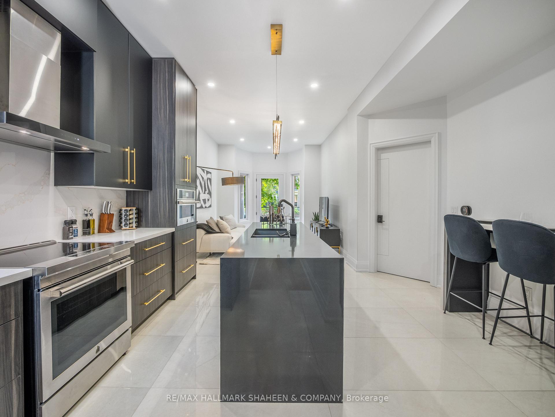 Photo 10 of Unit B, 357 Euclid Avenue, Toronto, Trinity-Bellwoods — HOMEH