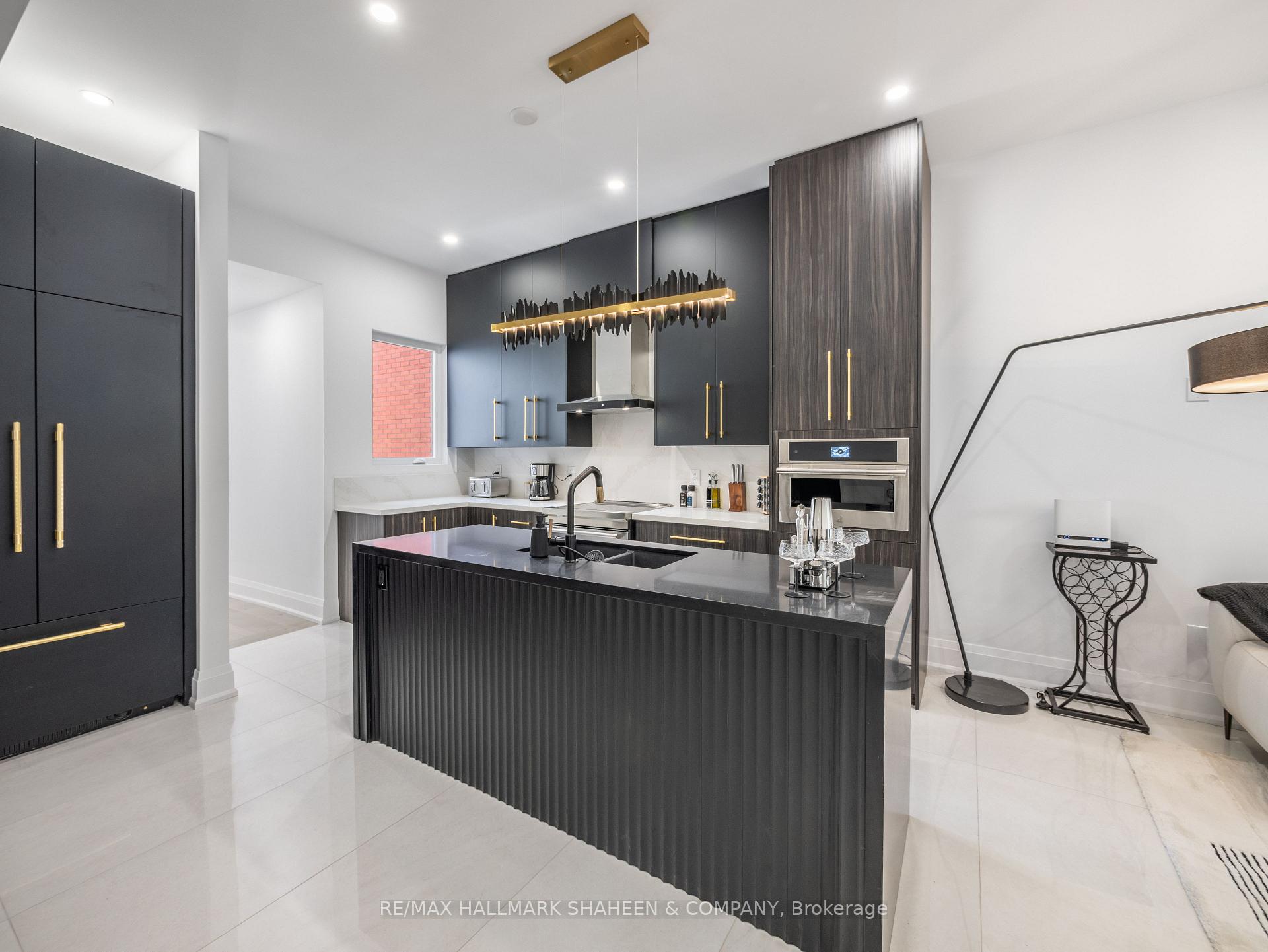 Photo 14 of Unit B, 357 Euclid Avenue, Toronto, Trinity-Bellwoods — HOMEH