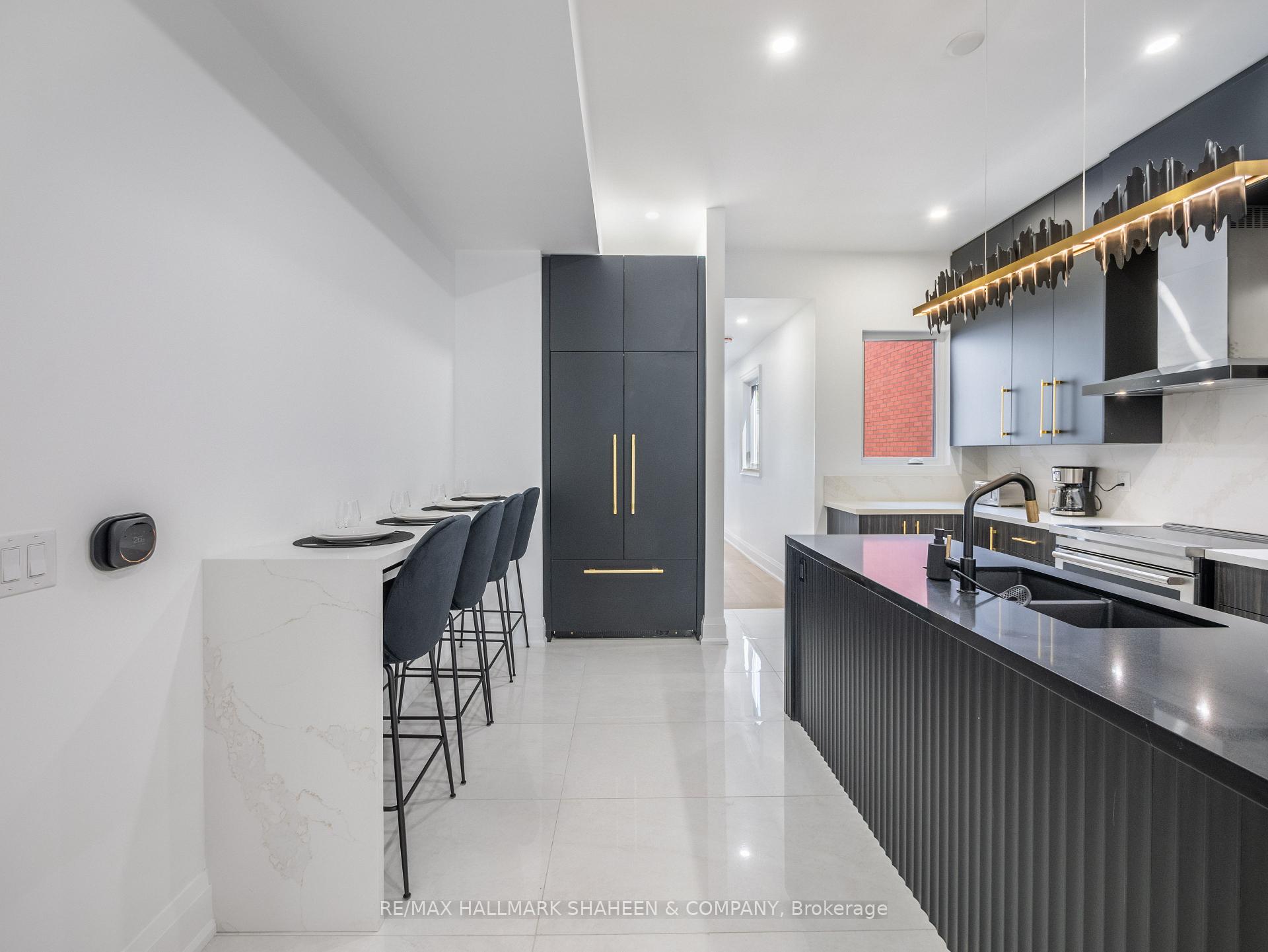 Photo 15 of Unit B, 357 Euclid Avenue, Toronto, Trinity-Bellwoods — HOMEH