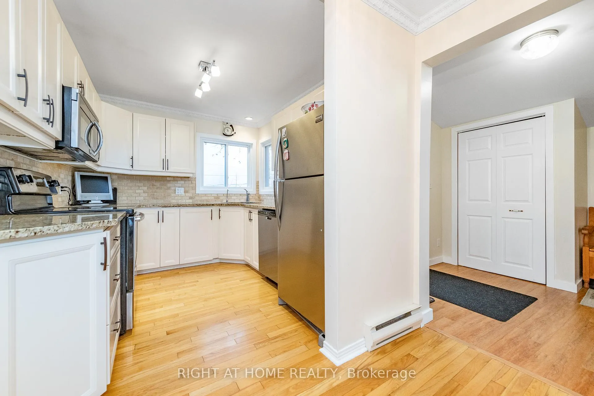 Photo 9 of 3442 9th Line, Beckwith, Beckwith Twp — HOMEH
