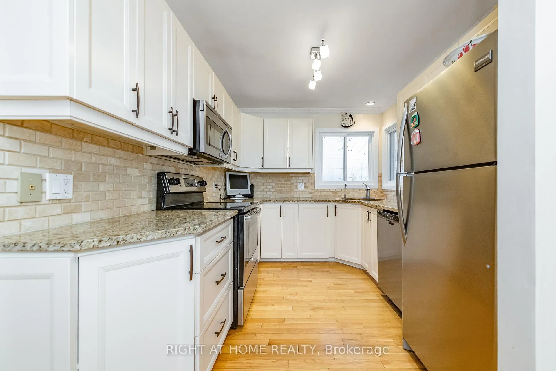 Photo 12 of 3442 9th Line, Beckwith, Beckwith Twp — HOMEH