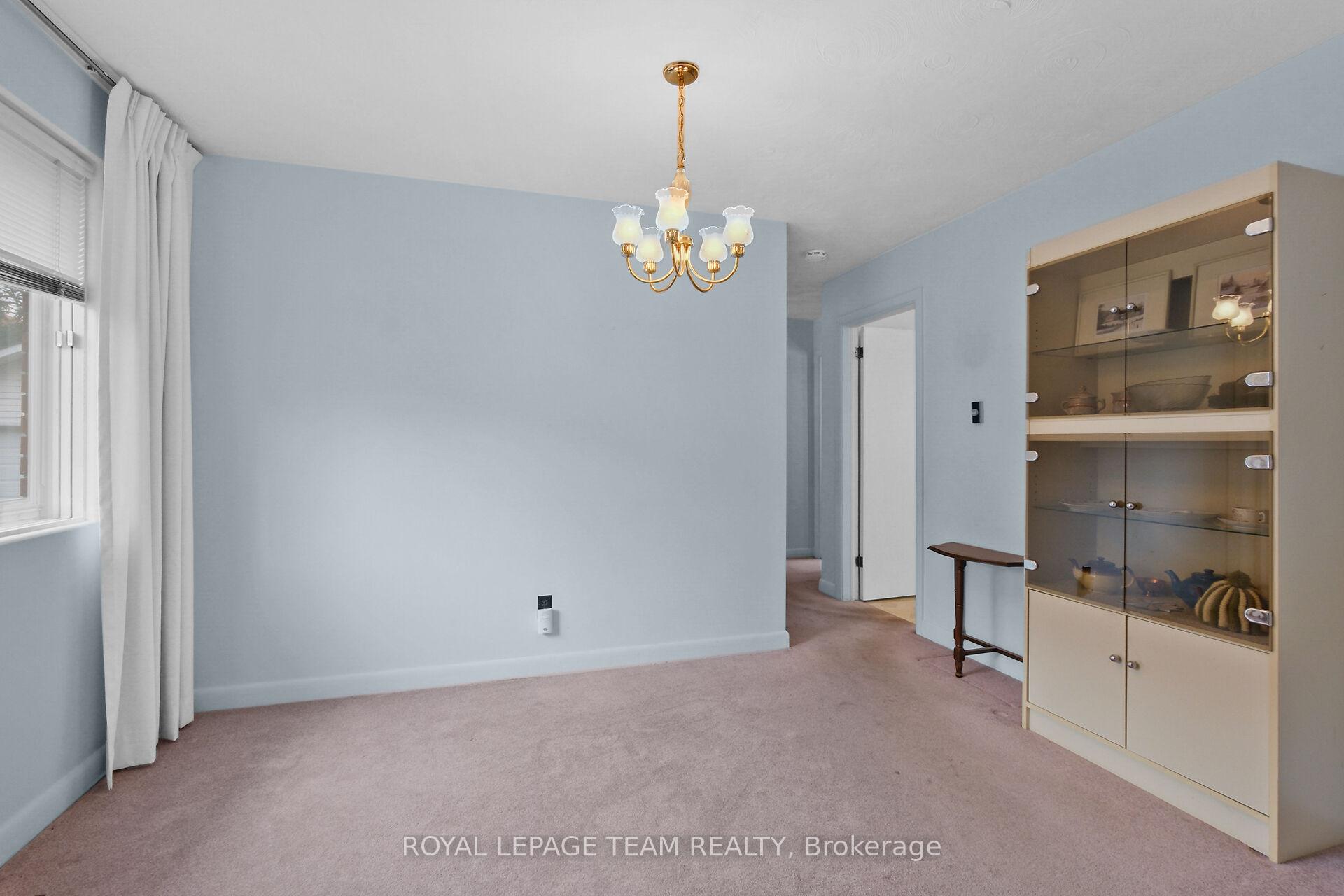 Photo 11 of 2218 Prospect Avenue, Ottawa, Alta Vista — HOMEH