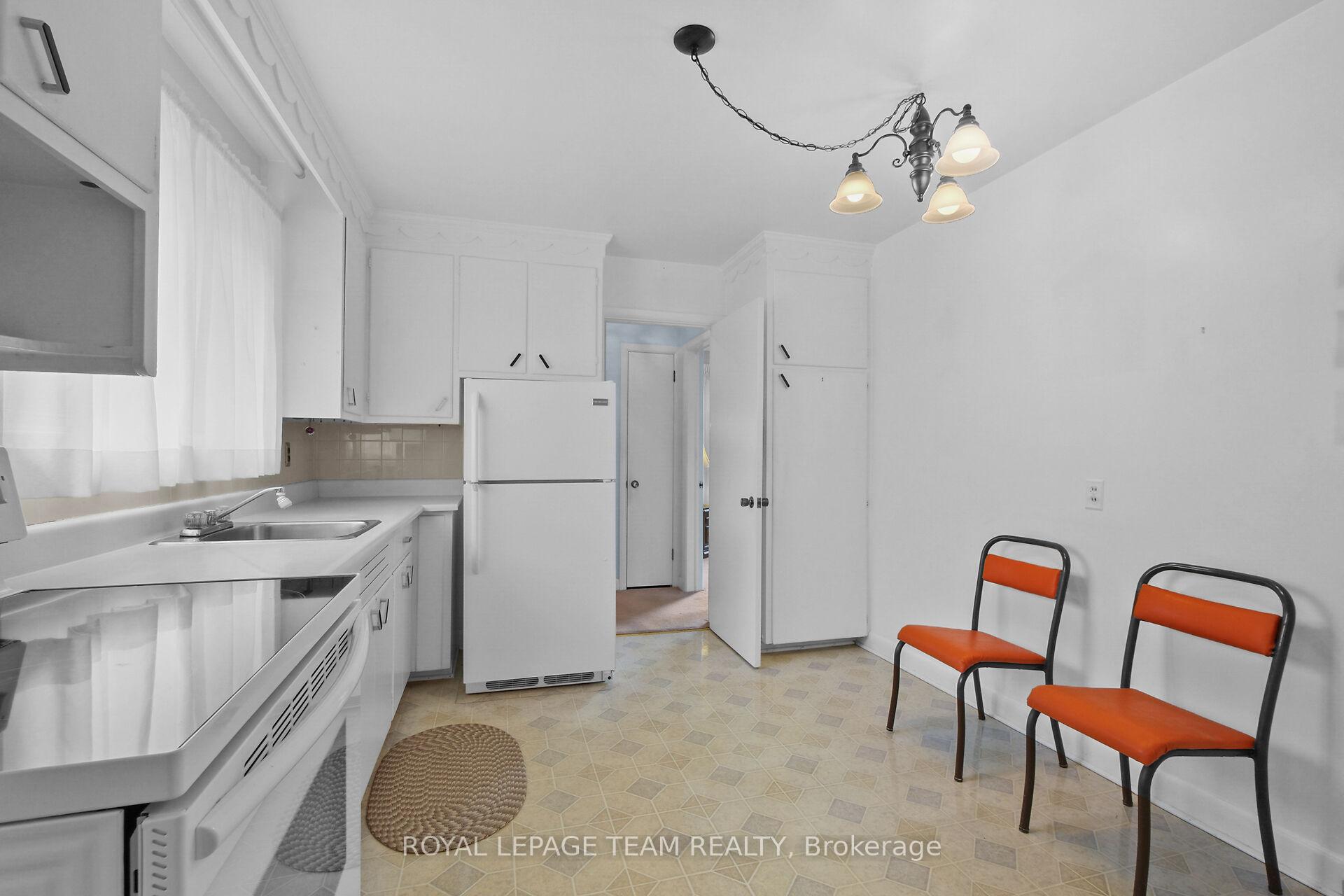 Photo 13 of 2218 Prospect Avenue, Ottawa, Alta Vista — HOMEH
