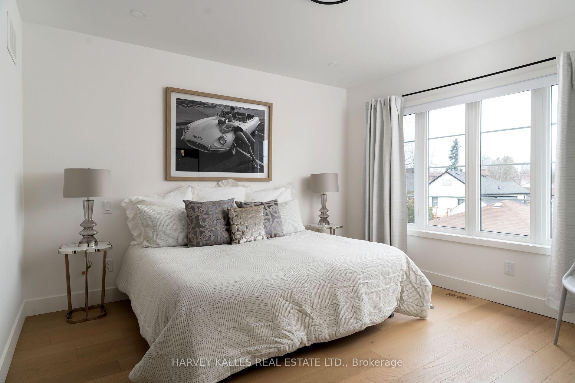 Photo 30 of 30 Roseland Drive, Etobicoke, Alderwood — HOMEH