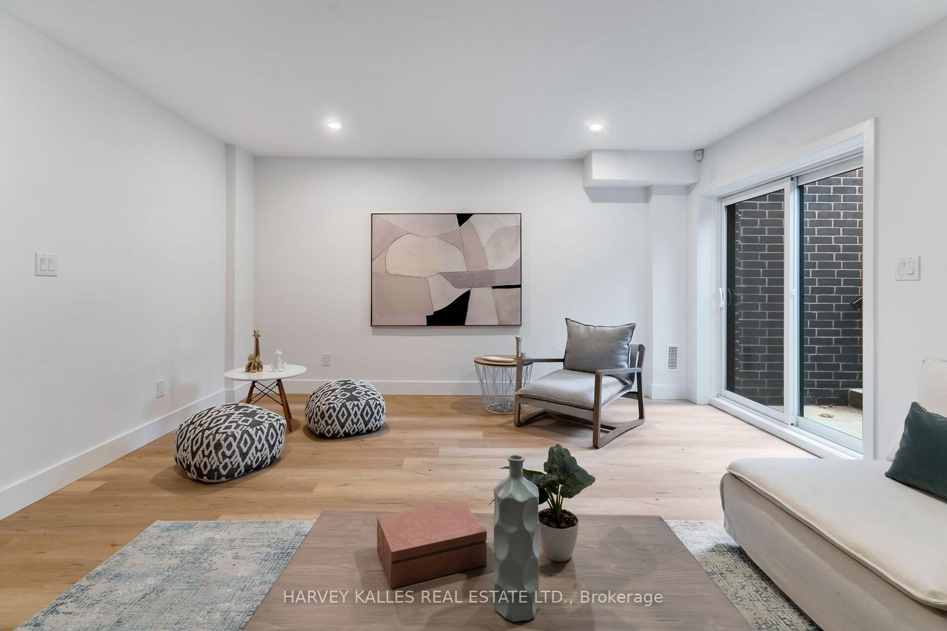 Photo 37 of 30 Roseland Drive, Etobicoke, Alderwood — HOMEH