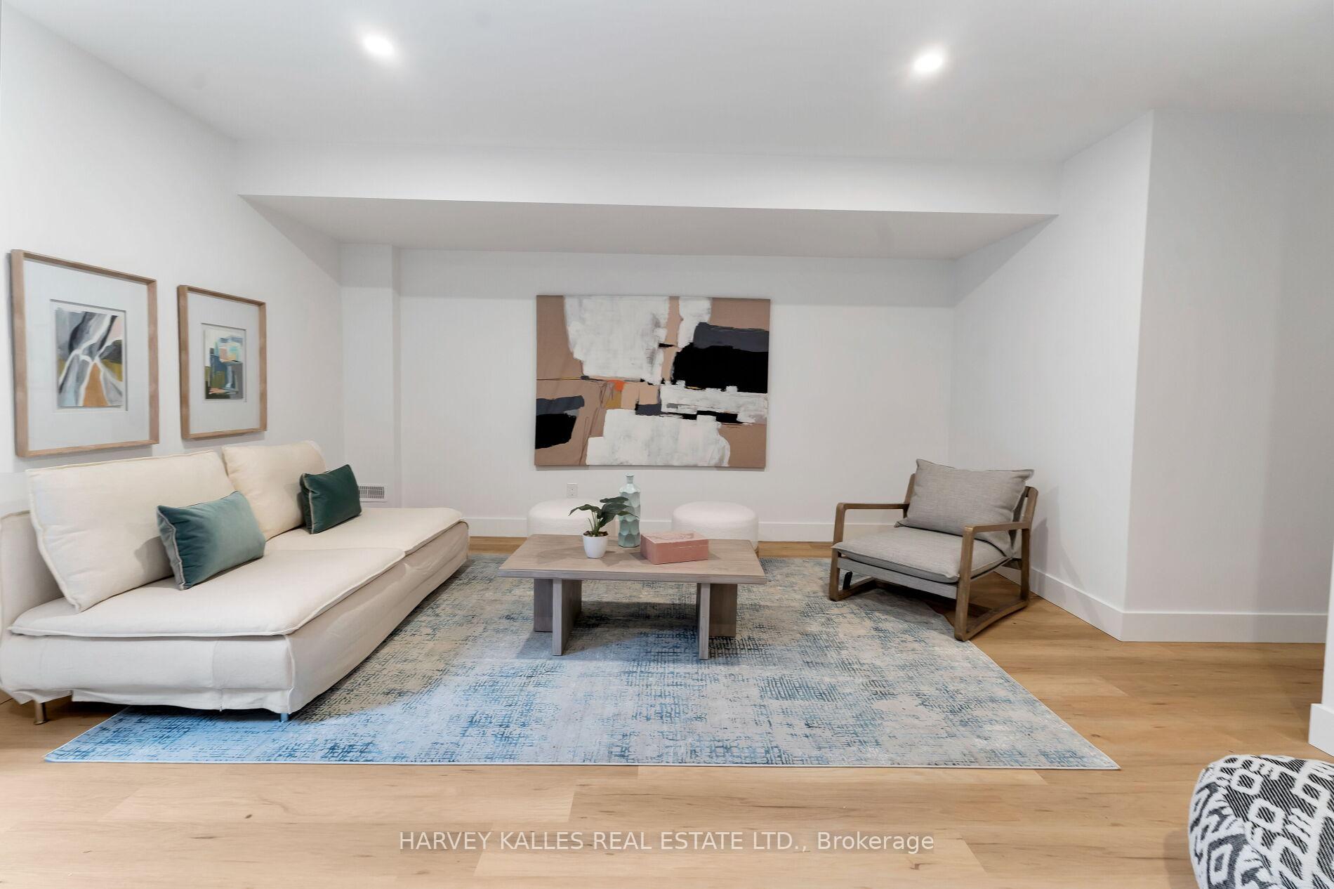 Photo 38 of 30 Roseland Drive, Etobicoke, Alderwood — HOMEH