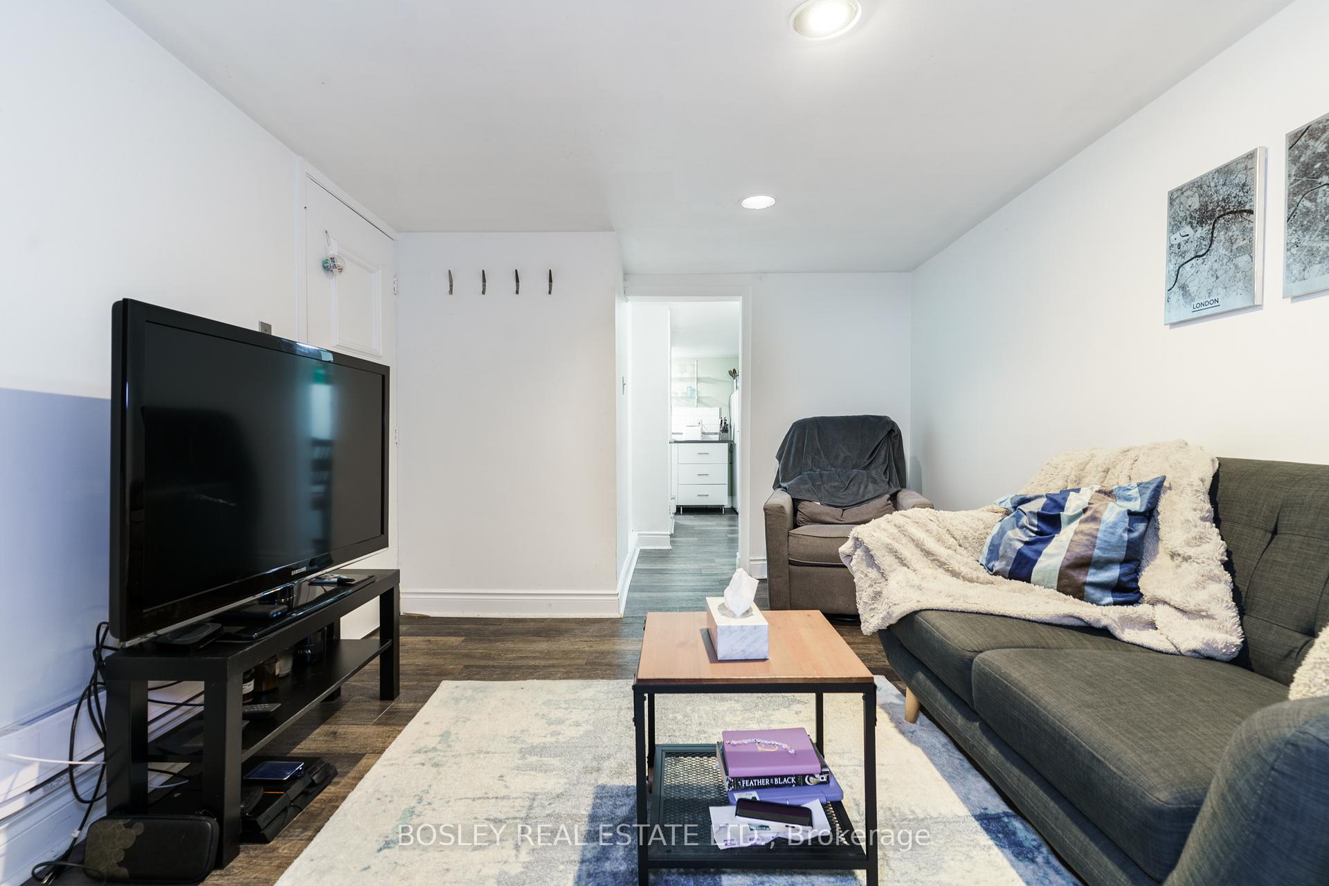 Photo 2 of Unit Lower, 156 Sheridan Avenue, Toronto, Little Portugal — HOMEH