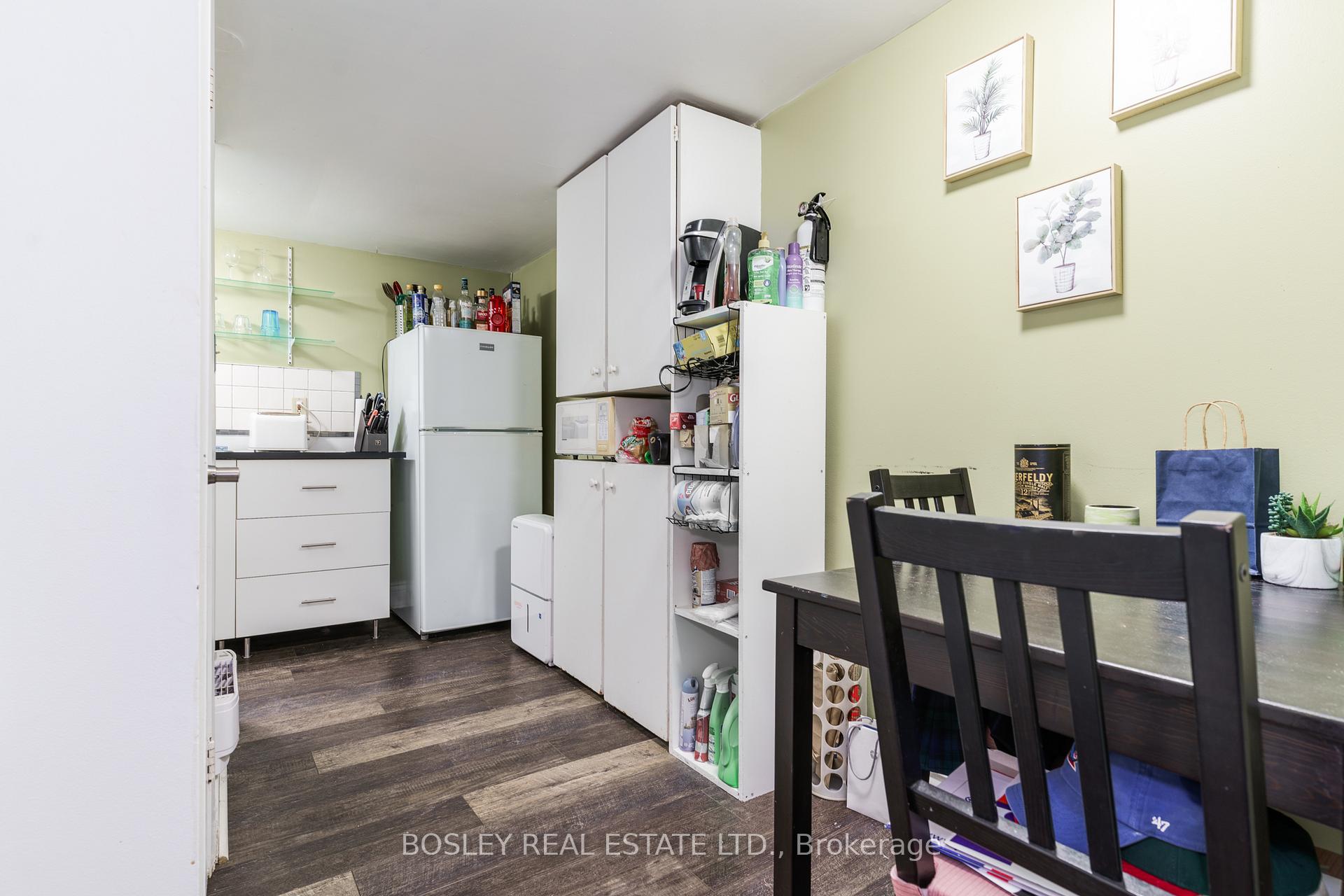 Photo 18 of Unit Lower, 156 Sheridan Avenue, Toronto, Little Portugal — HOMEH