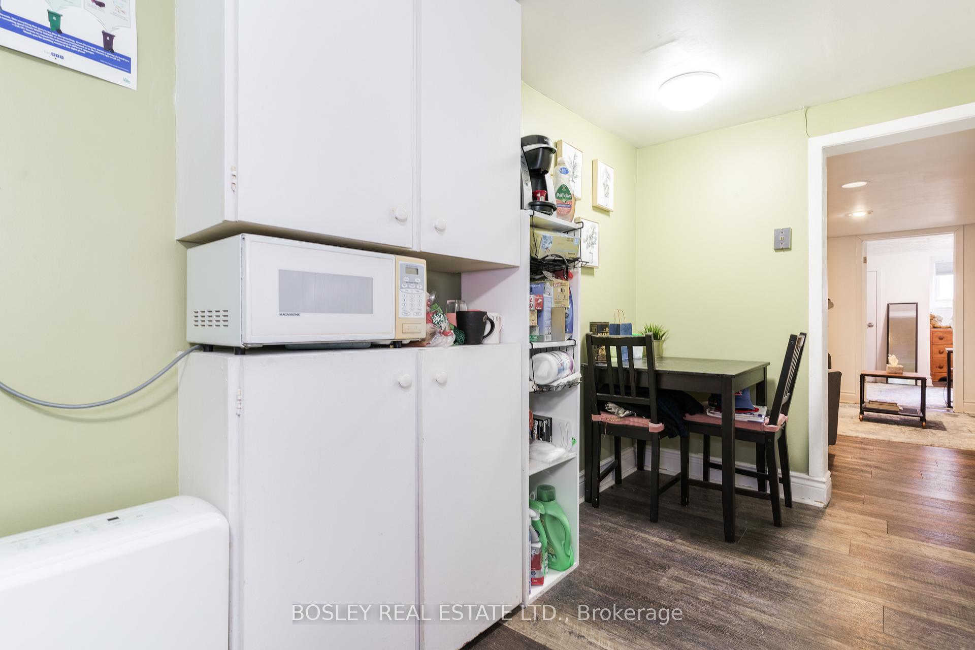 Photo 9 of Unit Lower, 156 Sheridan Avenue, Toronto, Little Portugal — HOMEH