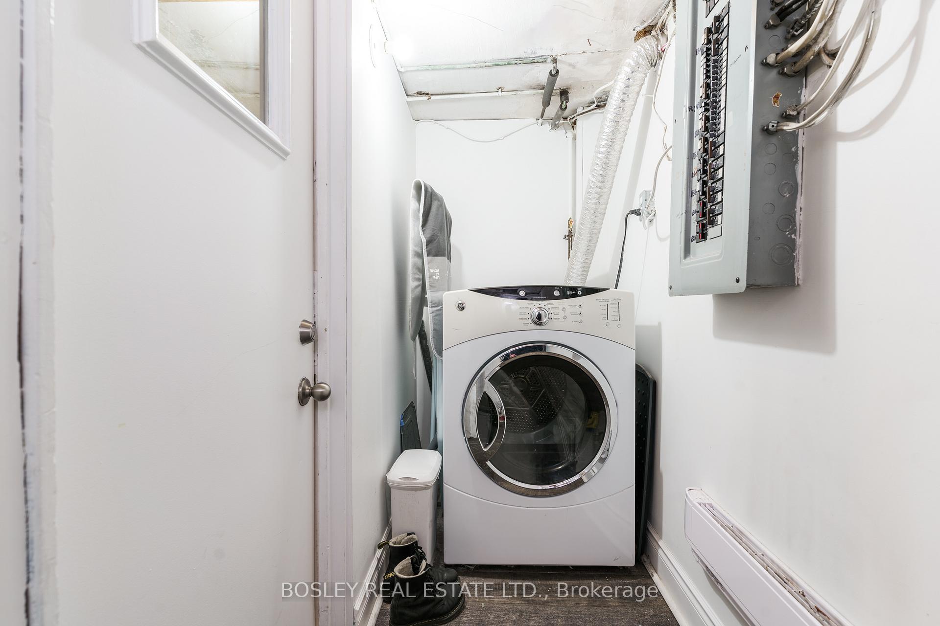 Photo 11 of Unit Lower, 156 Sheridan Avenue, Toronto, Little Portugal — HOMEH