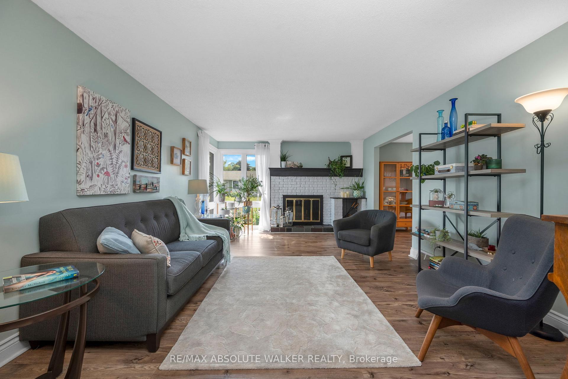 Photo 5 of 1881 Greenacre Crescent, Ottawa, Beacon Hill South — HOMEH