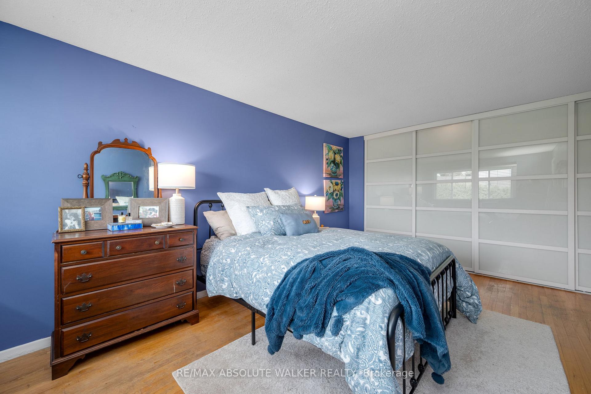 Photo 17 of 1881 Greenacre Crescent, Ottawa, Beacon Hill South — HOMEH