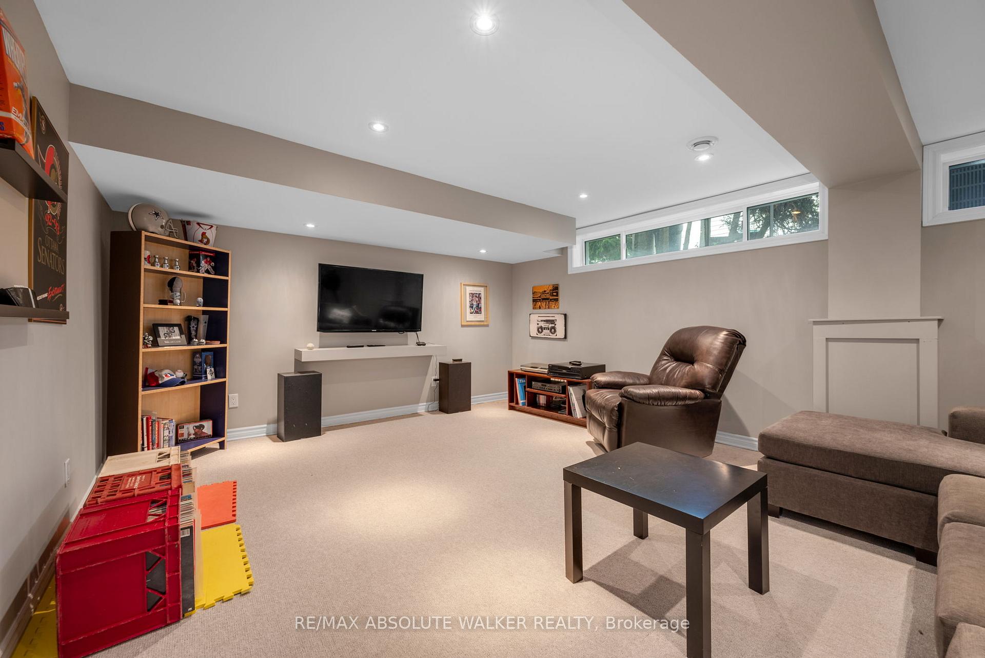 Photo 21 of 1881 Greenacre Crescent, Ottawa, Beacon Hill South — HOMEH