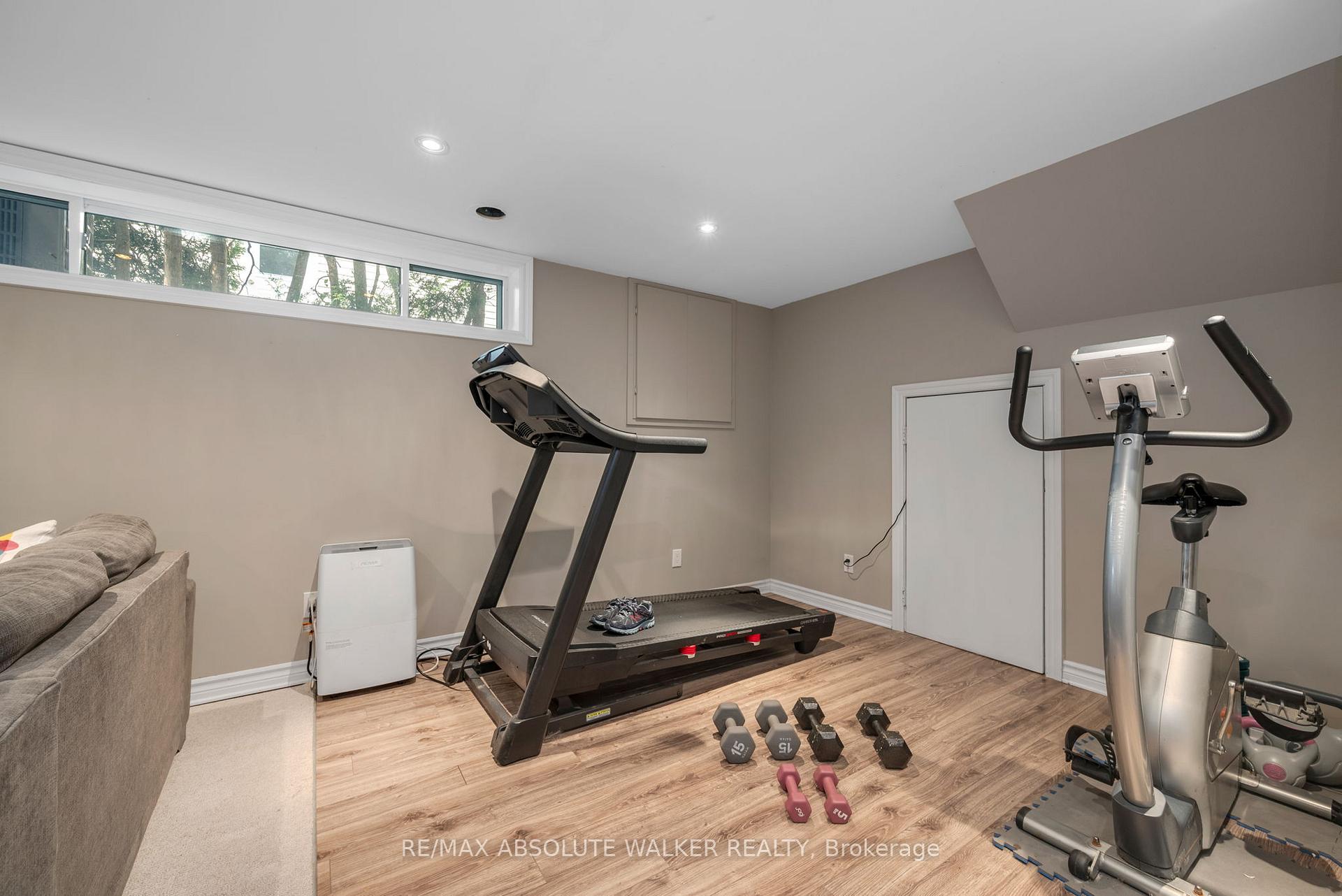Photo 24 of 1881 Greenacre Crescent, Ottawa, Beacon Hill South — HOMEH