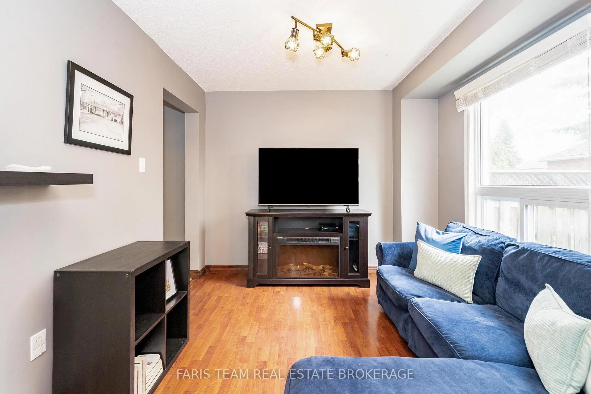 Photo 13 of 230 Kozlov Street, Barrie, West Bayfield — HOMEH