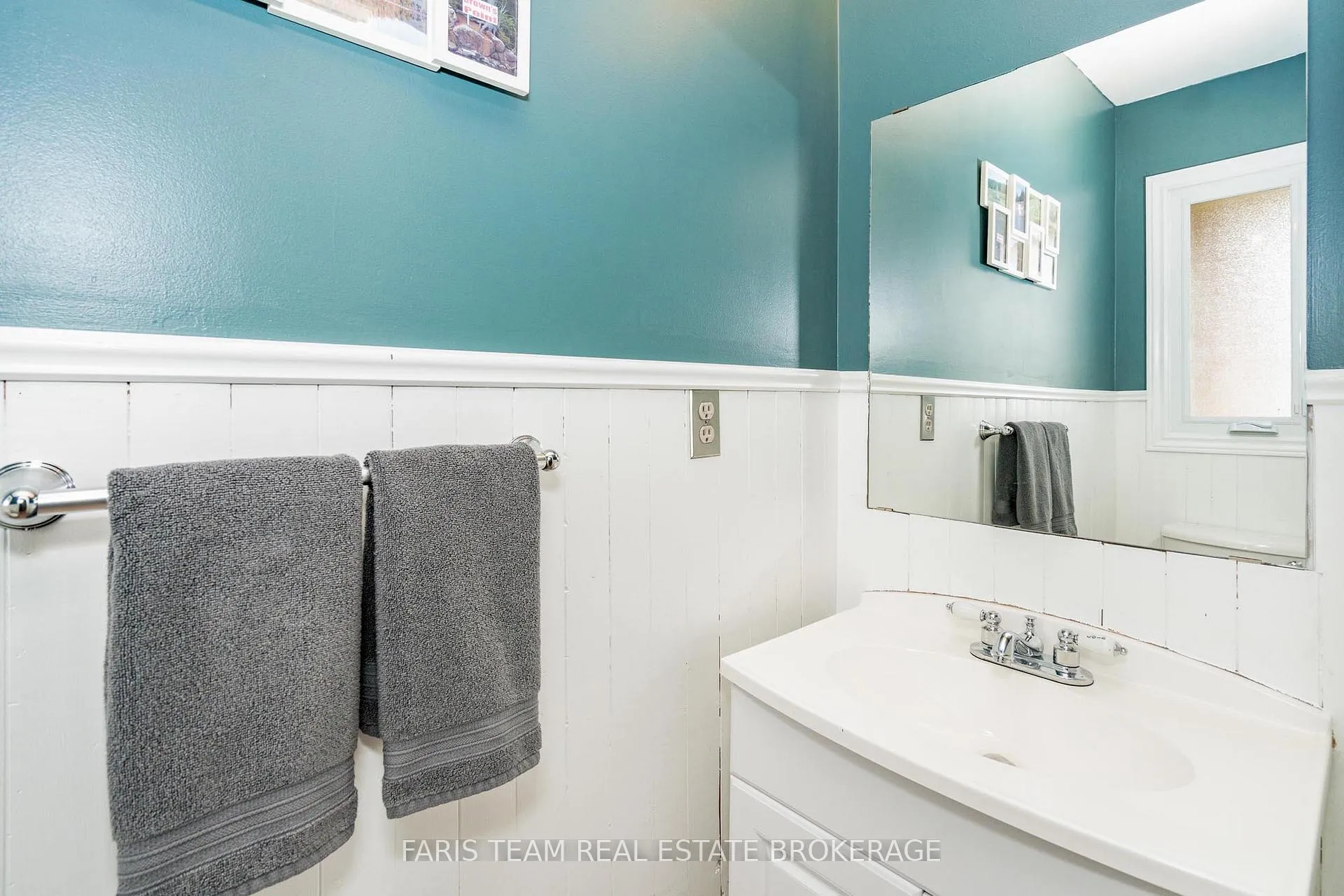 Photo 16 of 230 Kozlov Street, Barrie, West Bayfield — HOMEH