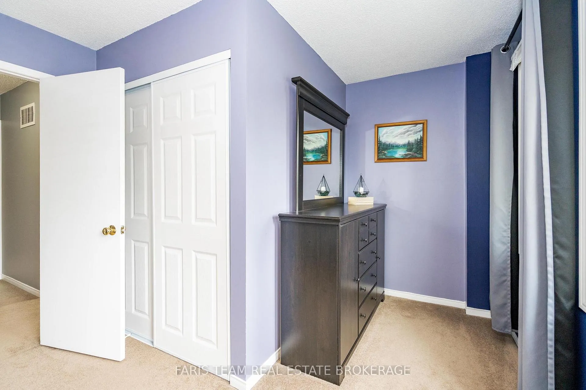 Photo 18 of 230 Kozlov Street, Barrie, West Bayfield — HOMEH