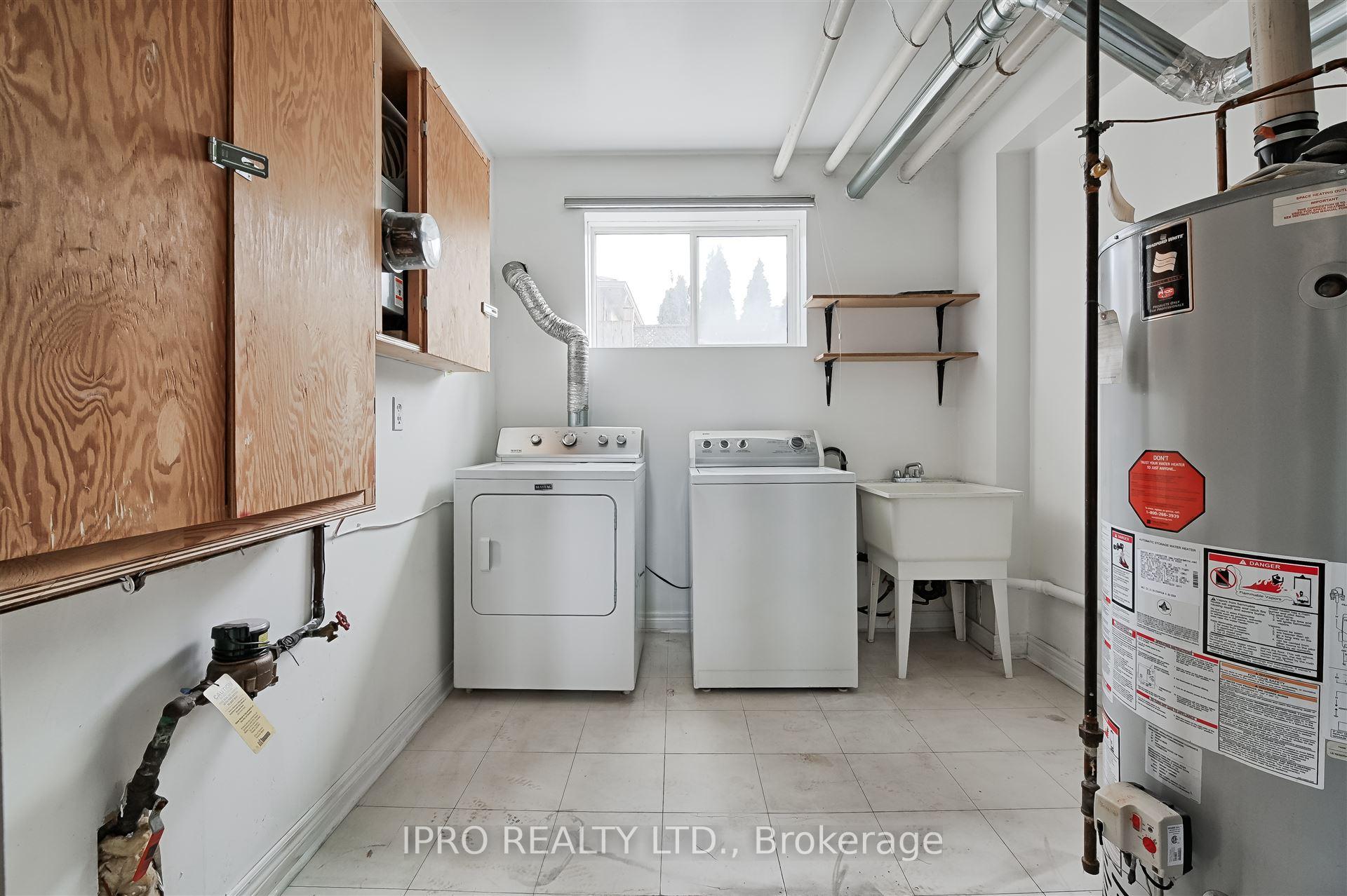 Photo 16 of 657 Evans Avenue, Etobicoke, Alderwood — HOMEH