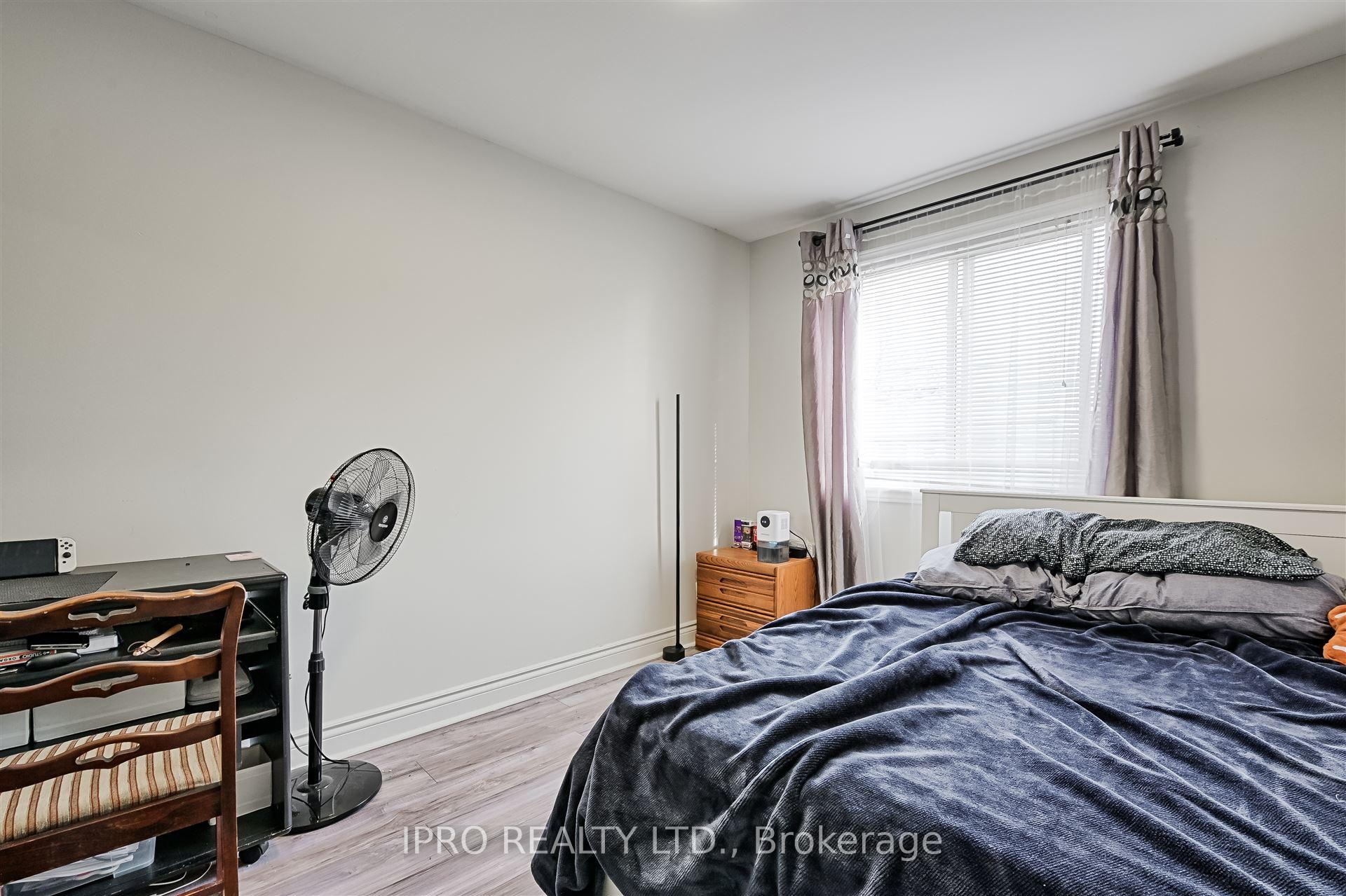 Photo 21 of 657 Evans Avenue, Etobicoke, Alderwood — HOMEH