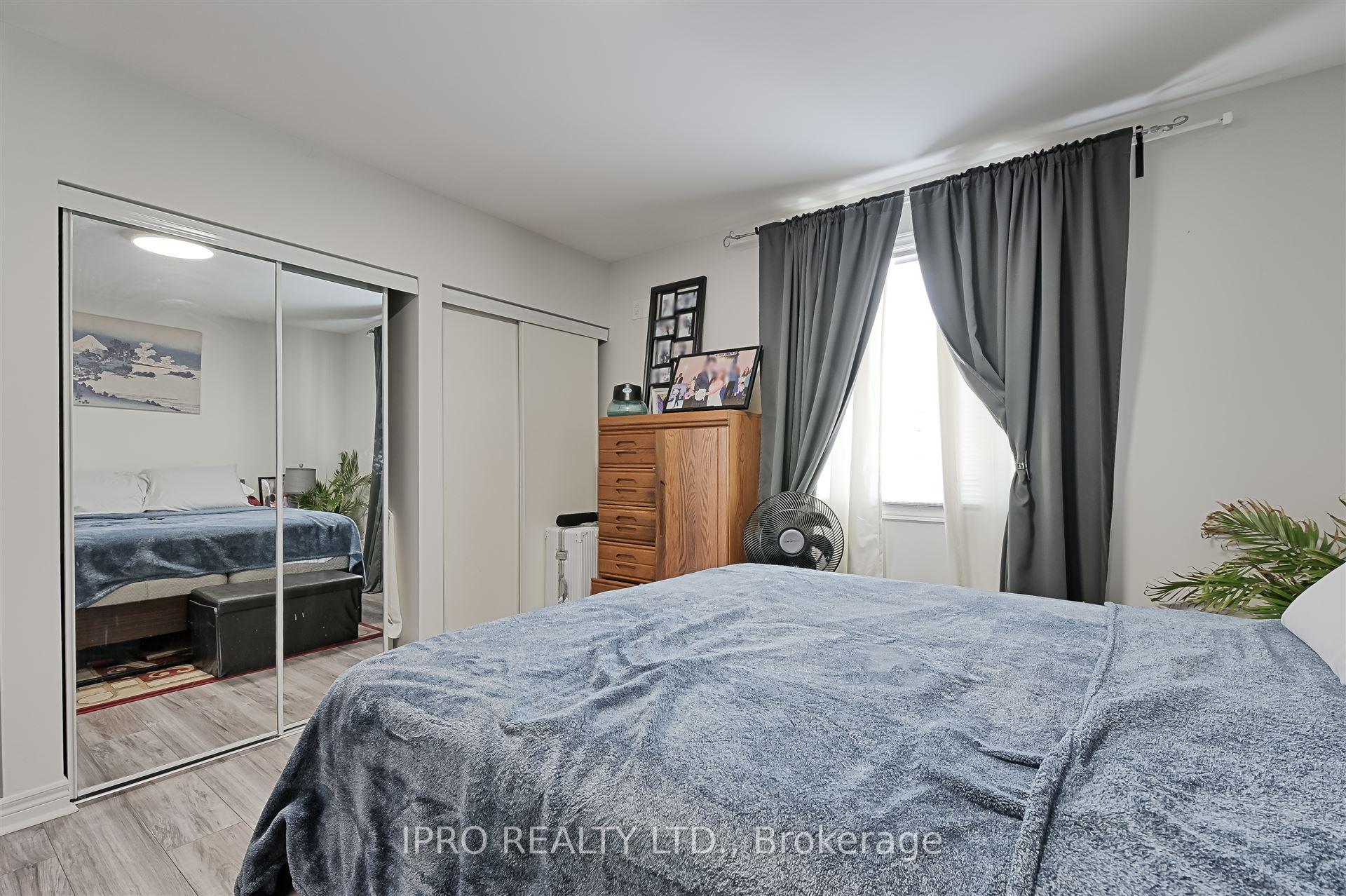 Photo 23 of 657 Evans Avenue, Etobicoke, Alderwood — HOMEH