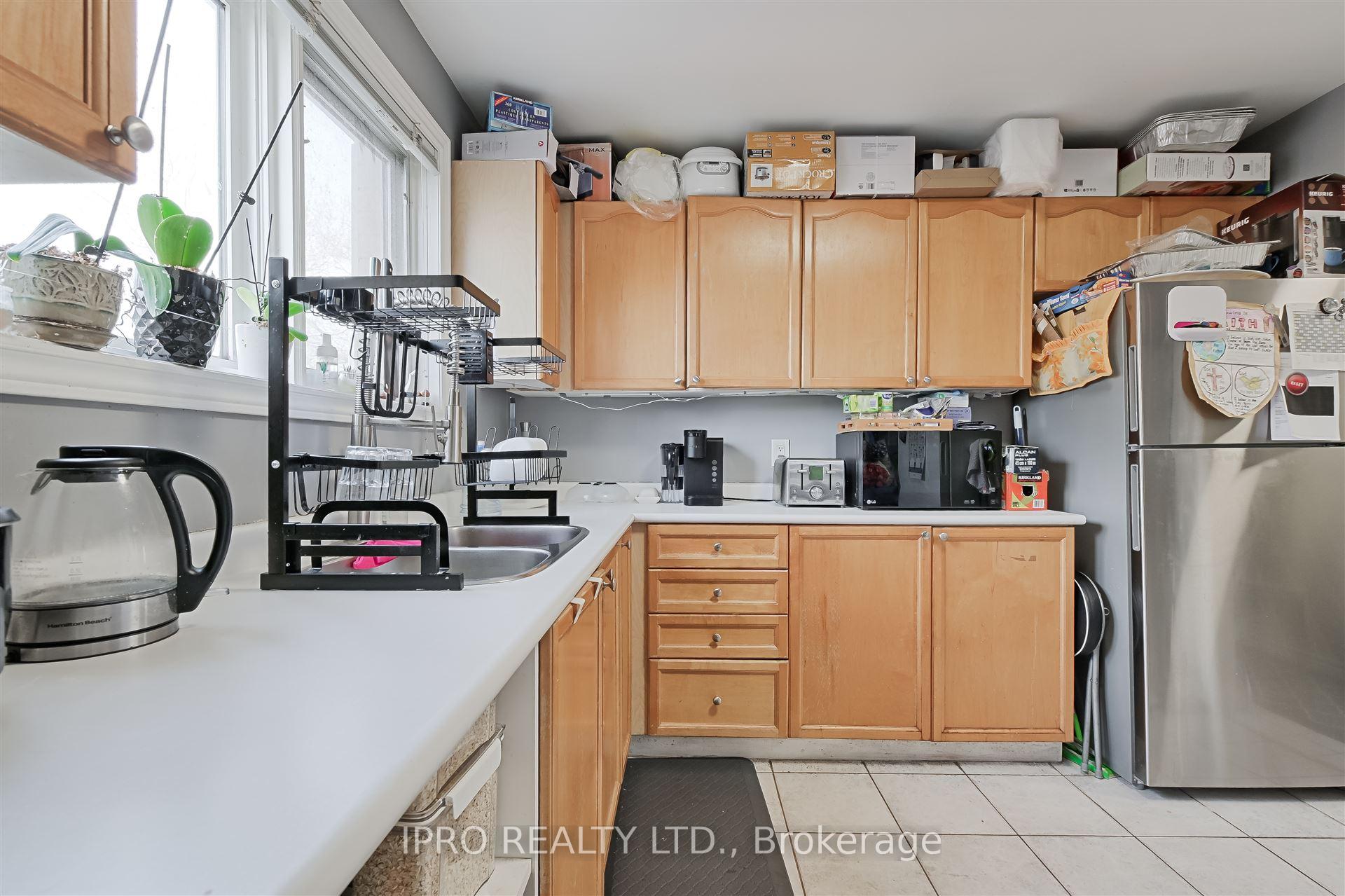 Photo 30 of 657 Evans Avenue, Etobicoke, Alderwood — HOMEH