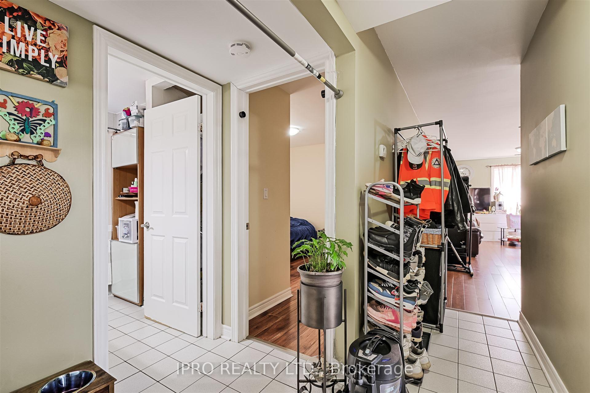 Photo 37 of 657 Evans Avenue, Etobicoke, Alderwood — HOMEH