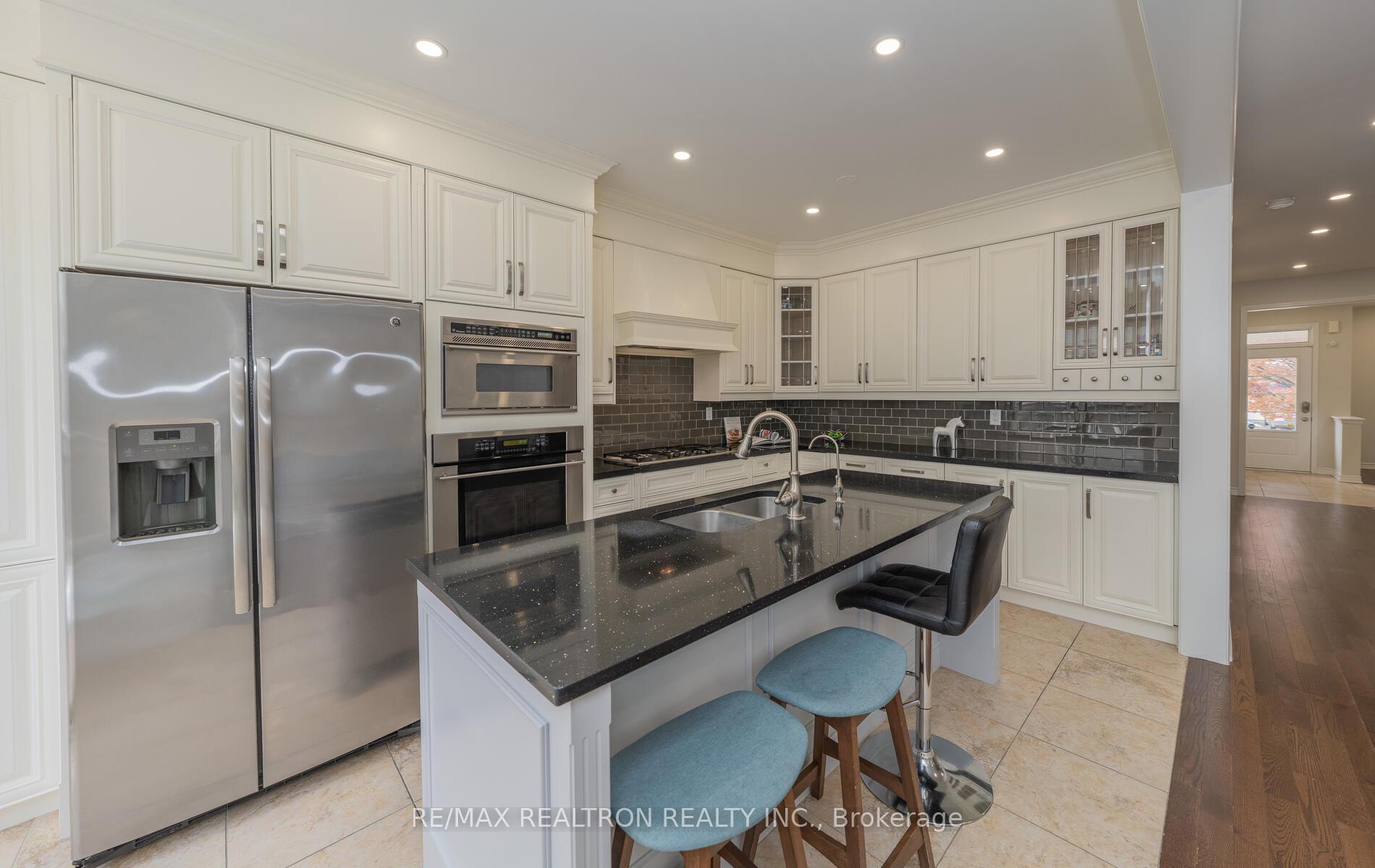 Photo 15 of 128 Buckle Crescent, Aurora, Rural Aurora — HOMEH